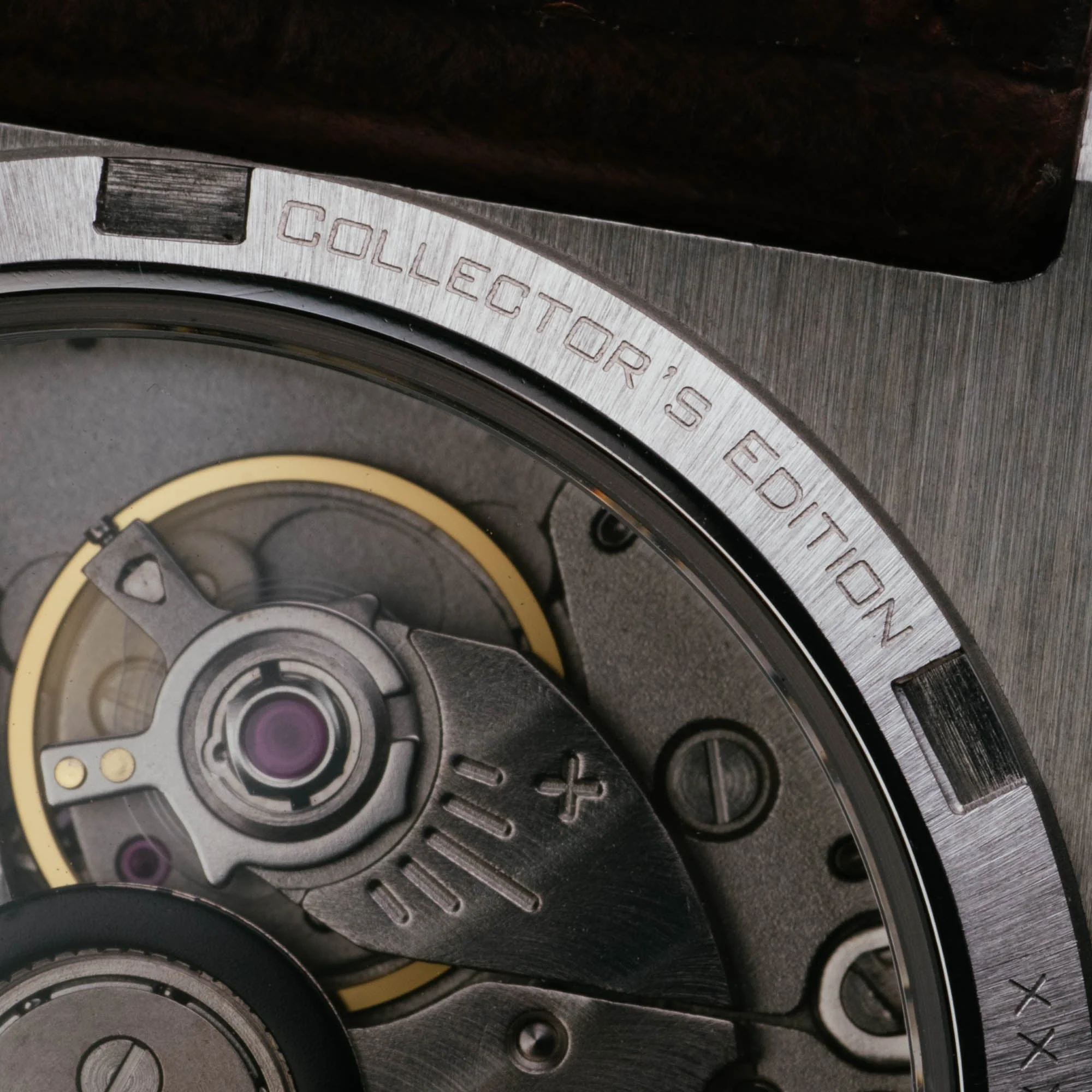 100-xeric-vendetta-x-wandering-hour-automatic-carbon-fiber-11.webp Xeric Vendetta X Wandering Hour Automatic Carbon Fiber
