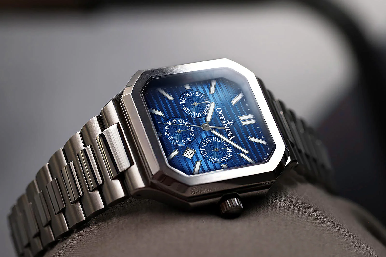 1050-oceaneva-tenuis-automatic-thin-calendar-blue-10.webp Oceaneva Tenuis Automatic Thin Calendar Blue