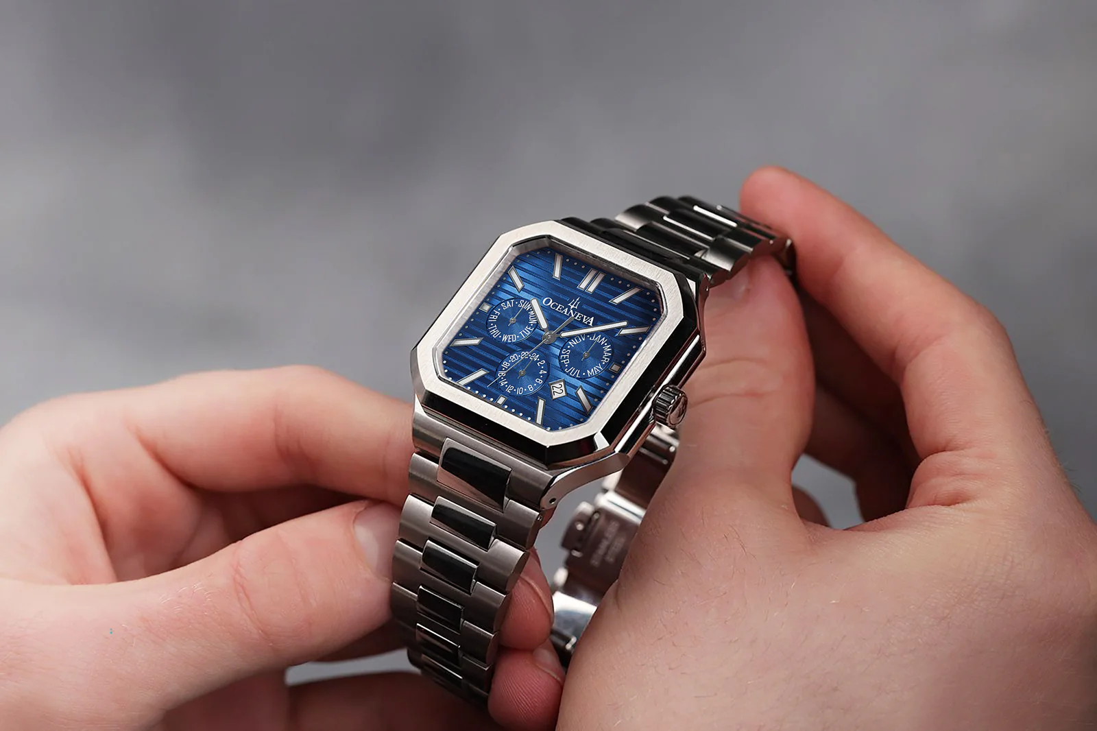 1050-oceaneva-tenuis-automatic-thin-calendar-blue-3.webp Oceaneva Tenuis Automatic Thin Calendar Blue