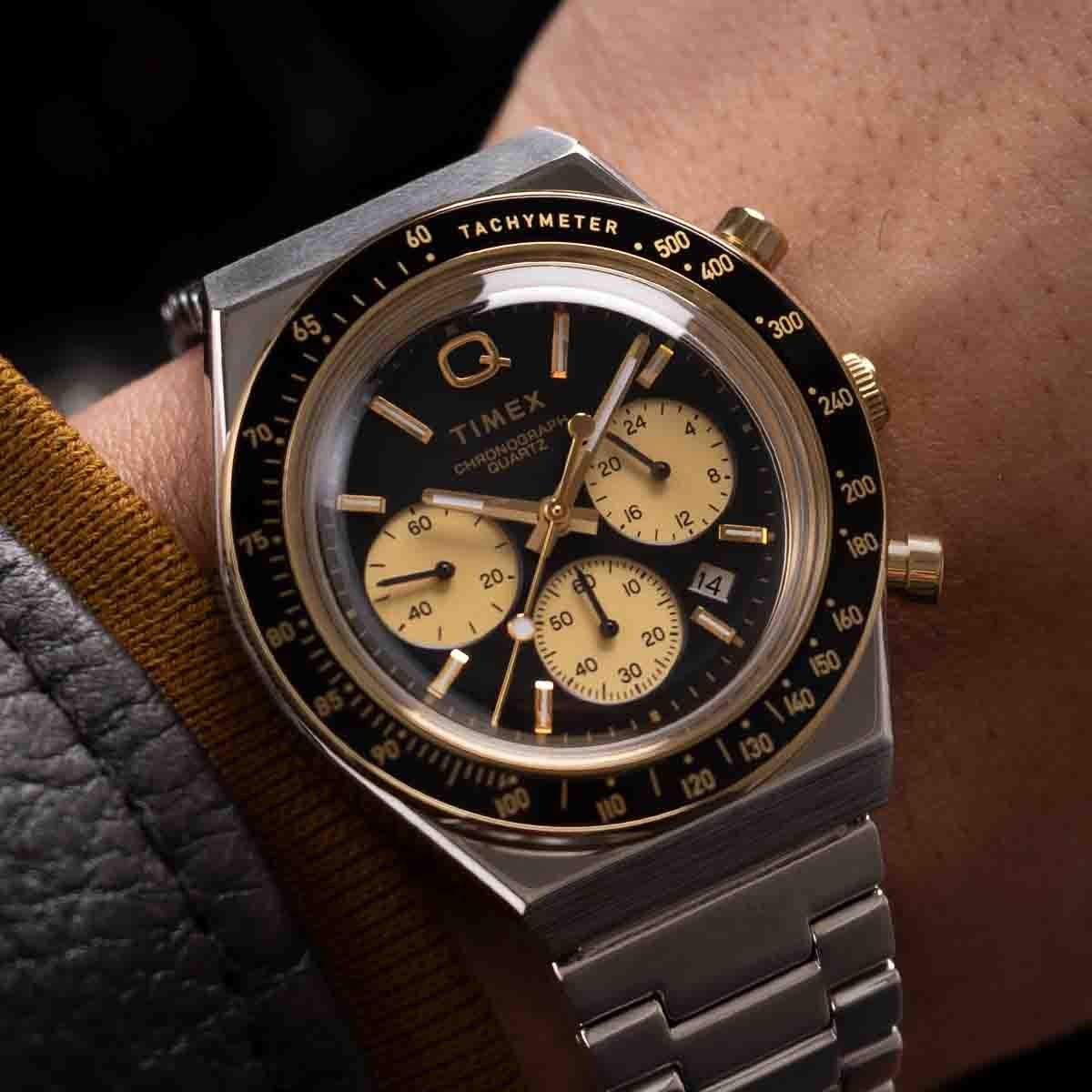 1180-timex-q-chronograph-40mm-black-gold-ss-2.jpg Timex Q Chronograph 40mm Black Gold SS