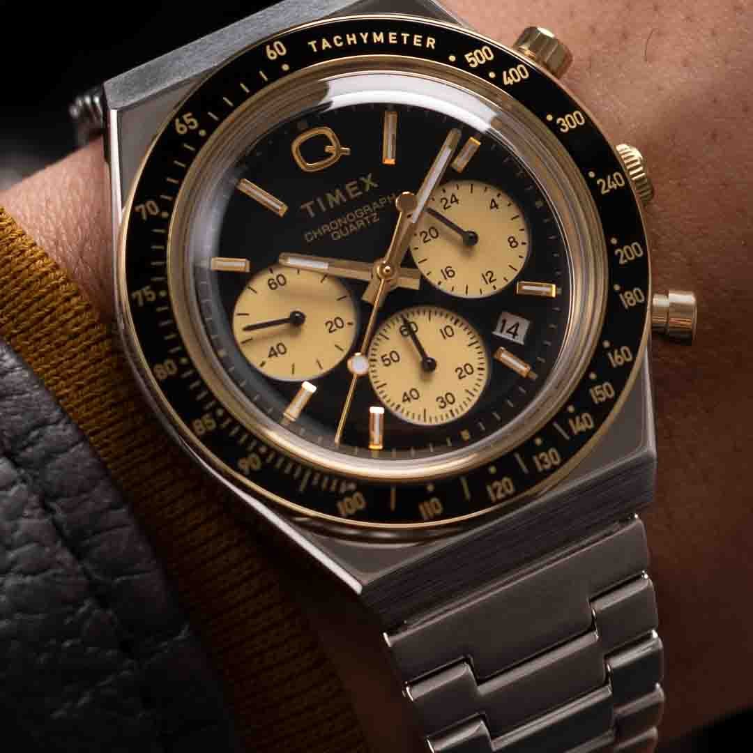1180-timex-q-chronograph-40mm-black-gold-ss-6.jpg Timex Q Chronograph 40mm Black Gold SS