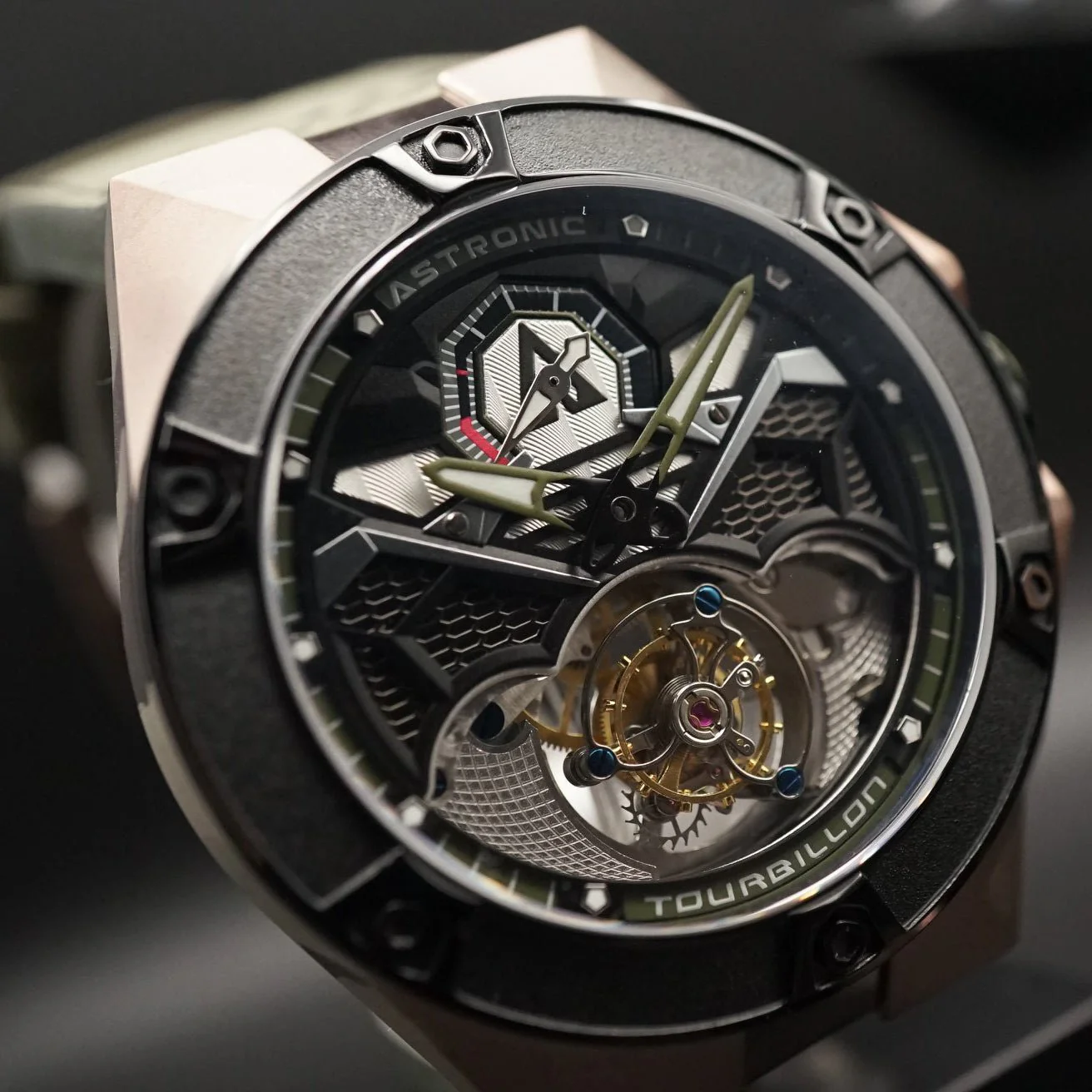 1191-astronic-nighthawk-tourbillon-camouflage-7.webp Astronic Nighthawk Tourbillon Camouflage