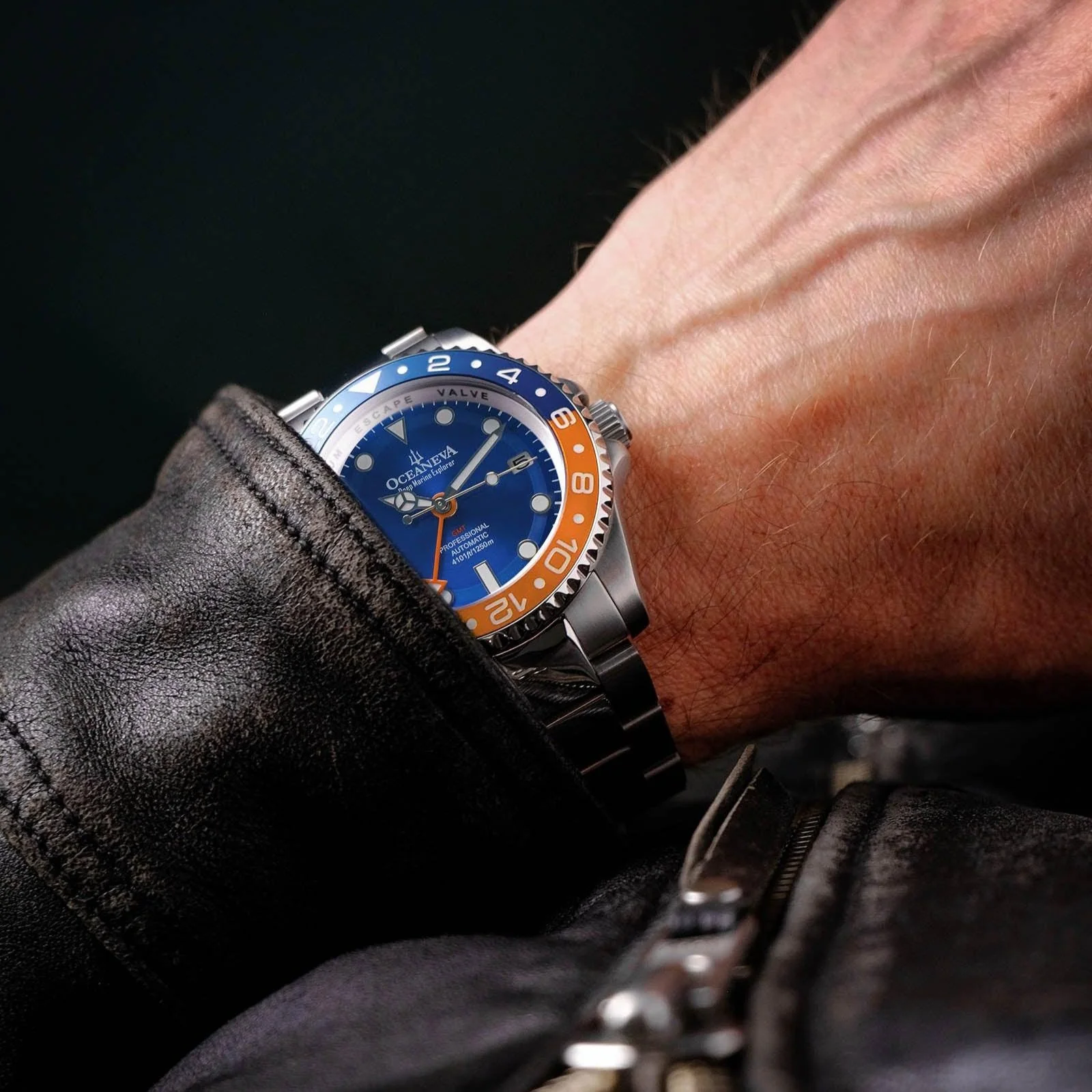 1258-oceaneva-deep-marine-explorer-gmt-automatic-1250m-pro-diver-blue-orange-4.webp Oceaneva Deep Marine Explorer GMT Automatic 1250M Pro Diver Blue Orange