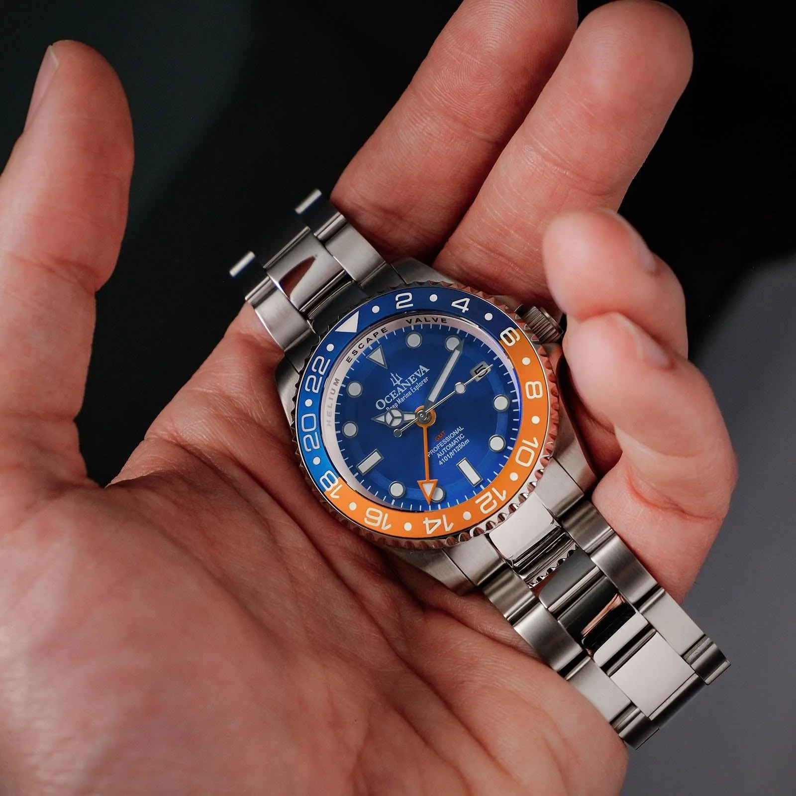 1258-oceaneva-deep-marine-explorer-gmt-automatic-1250m-pro-diver-blue-orange-6.webp Oceaneva Deep Marine Explorer GMT Automatic 1250M Pro Diver Blue Orange