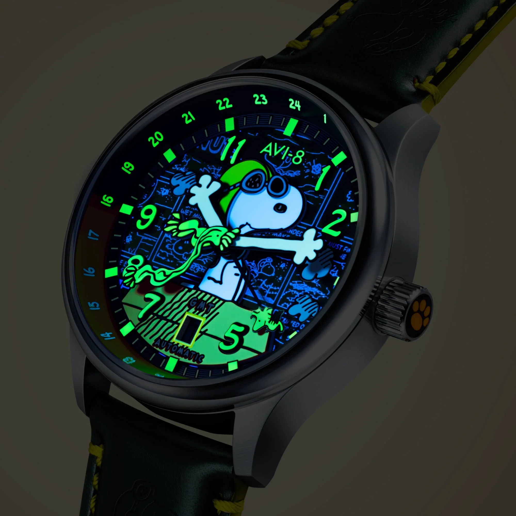 1303-avi-8-hawker-hurricane-kent-gmt-automatic-peanuts-snoopy-flying-ace-limited-edition-winter-green-3.webp AVI-8 Hawker Hurricane Kent GMT Automatic Peanuts Snoopy Flying Ace Limited Edition Winter Green