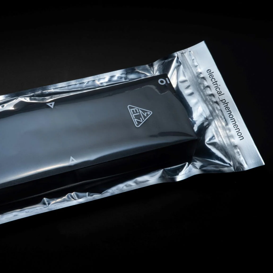 141-the-electricianz-xo-lunar-limited-edition-15.webp The Electricianz XO Lunar Limited Edition