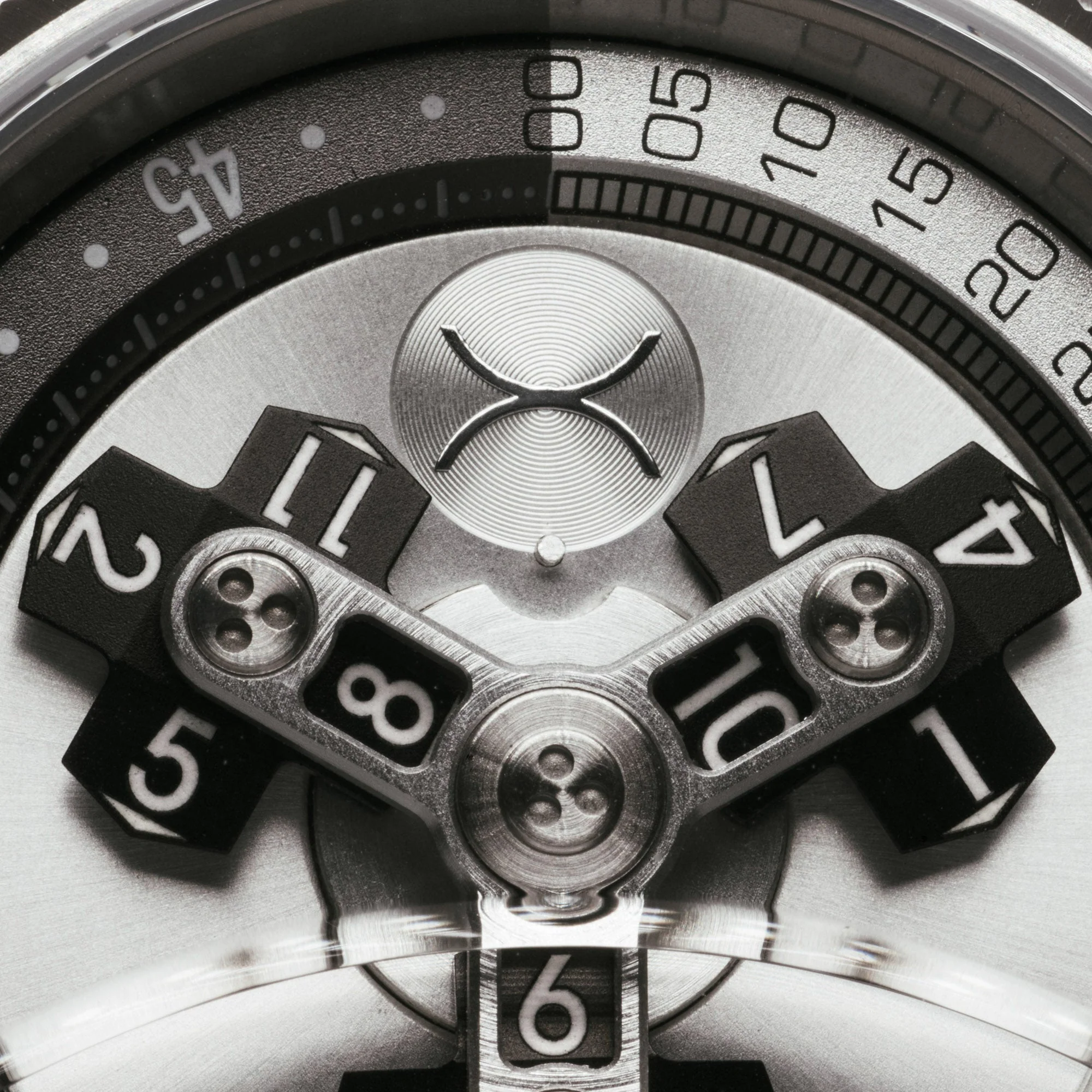 15-xeric-vendetta-ii-automatic-wandering-hour-silver-black-11.webp Xeric Vendetta II Automatic Wandering Hour Silver Black