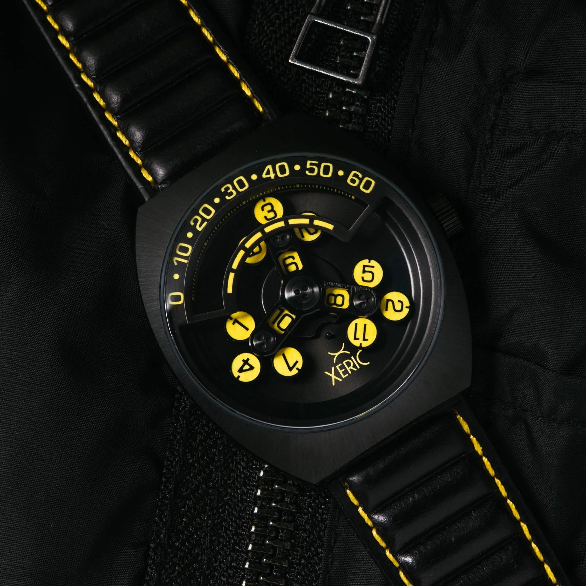 158-xeric-scrambler-automatic-wandering-hour-black-yellow-7.webp Xeric Scrambler Automatic Wandering Hour Black Yellow