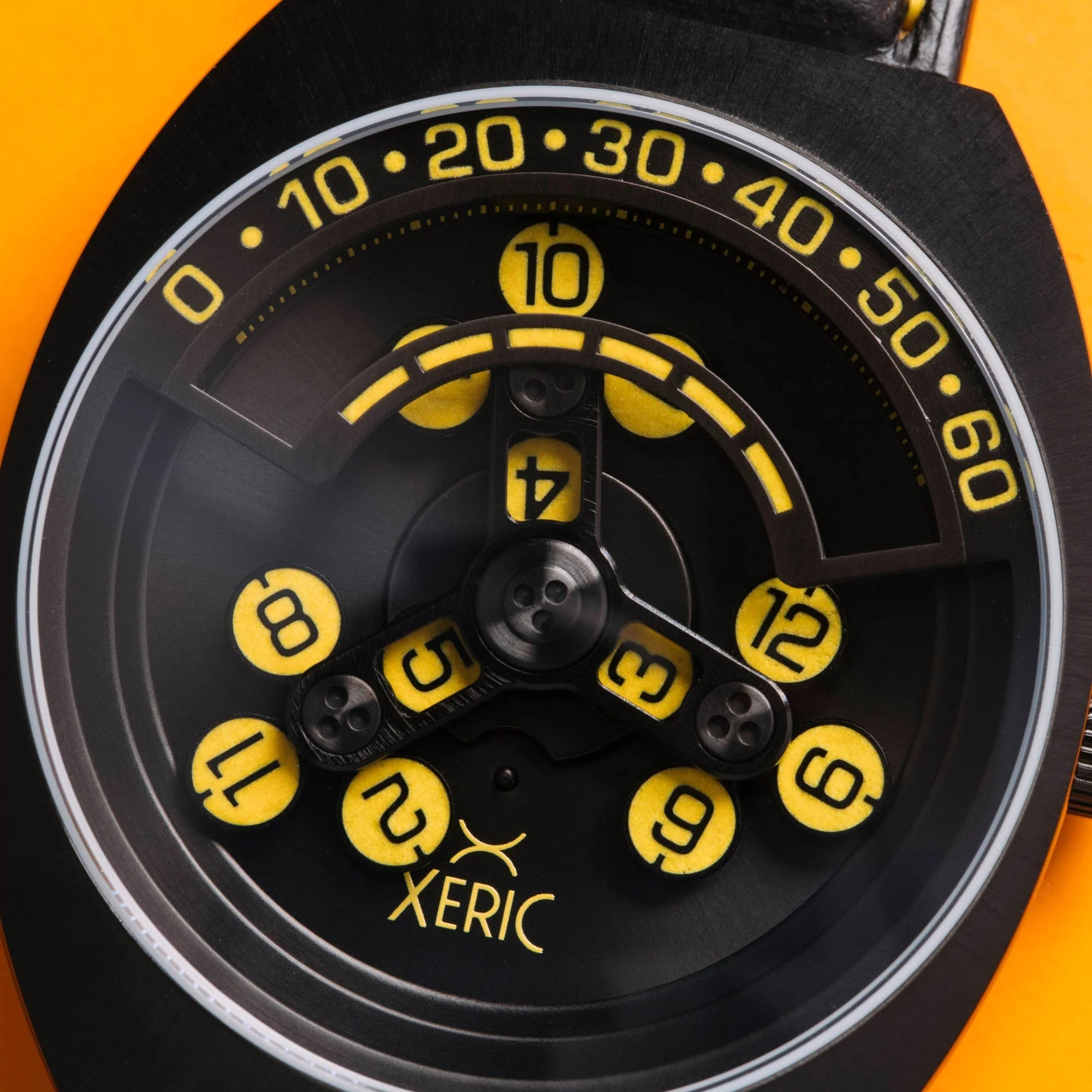 158-xeric-scrambler-automatic-wandering-hour-black-yellow-9.webp Xeric Scrambler Automatic Wandering Hour Black Yellow