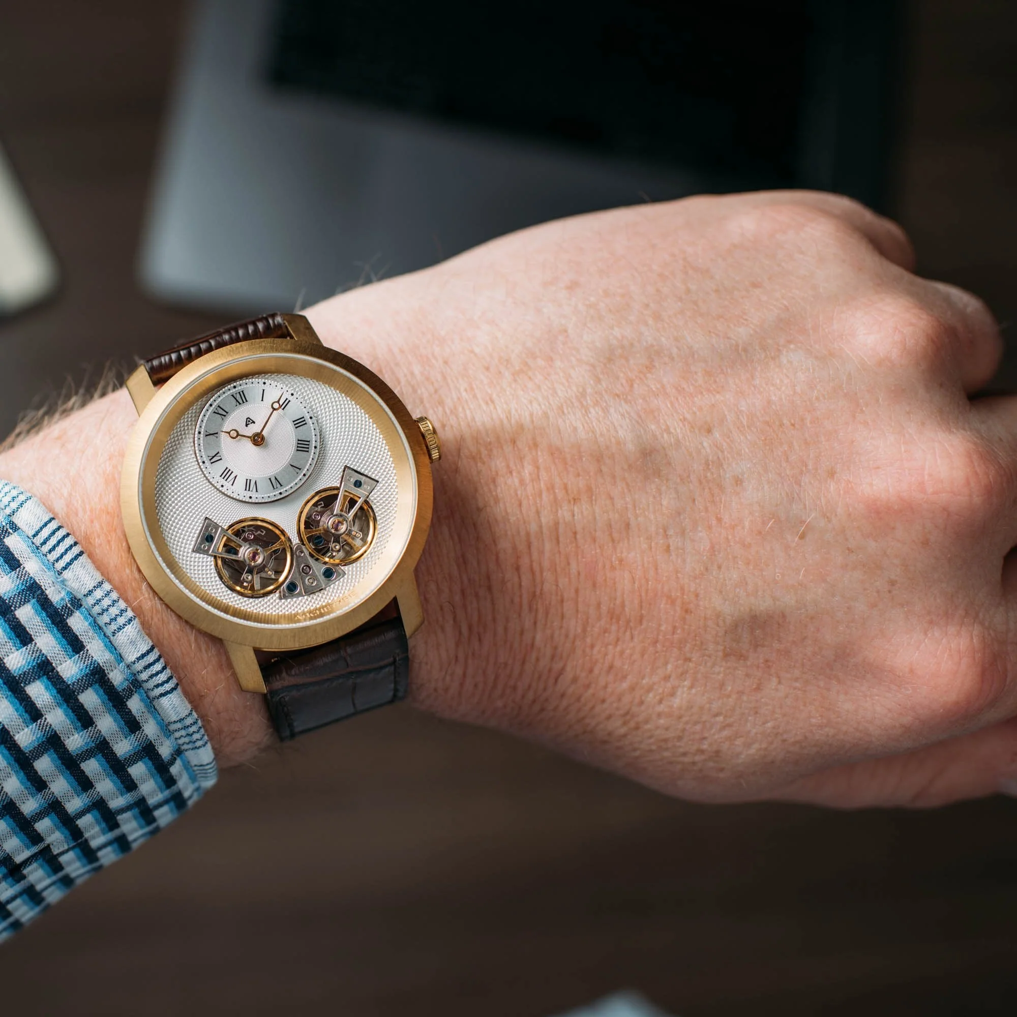 1657-archetype-caspian-automatic-gold-brown-4.webp Archetype Caspian Automatic Gold Brown