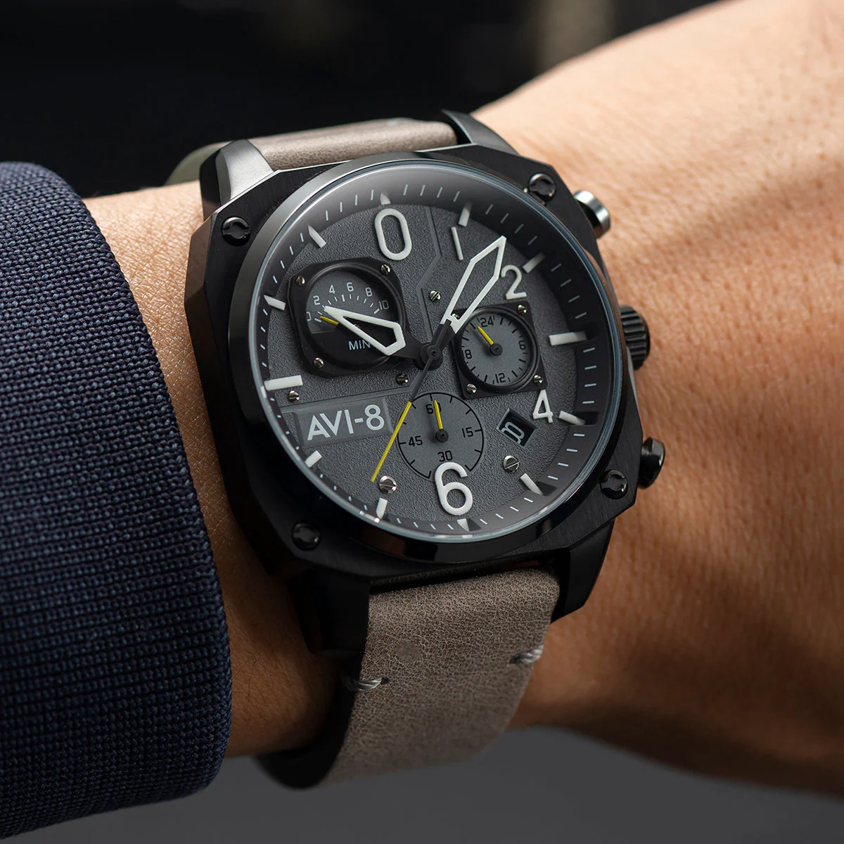1659-avi-8-hawker-hunter-retrograde-chronograph-sea-gray-2.webp AVI-8 Hawker Hunter Retrograde Chronograph Sea Gray*