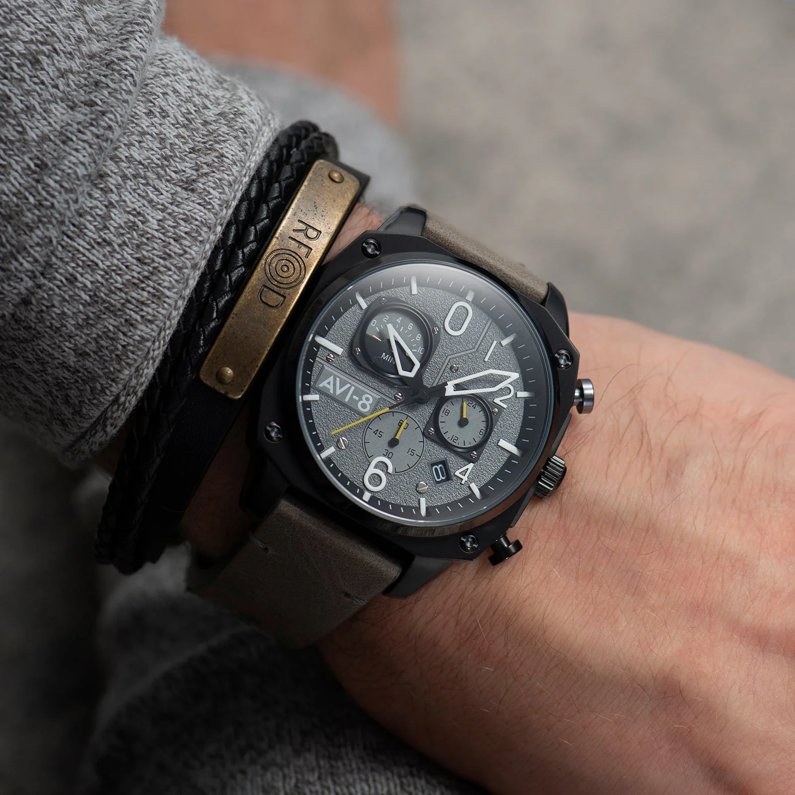 1659-avi-8-hawker-hunter-retrograde-chronograph-sea-gray-4.webp AVI-8 Hawker Hunter Retrograde Chronograph Sea Gray*