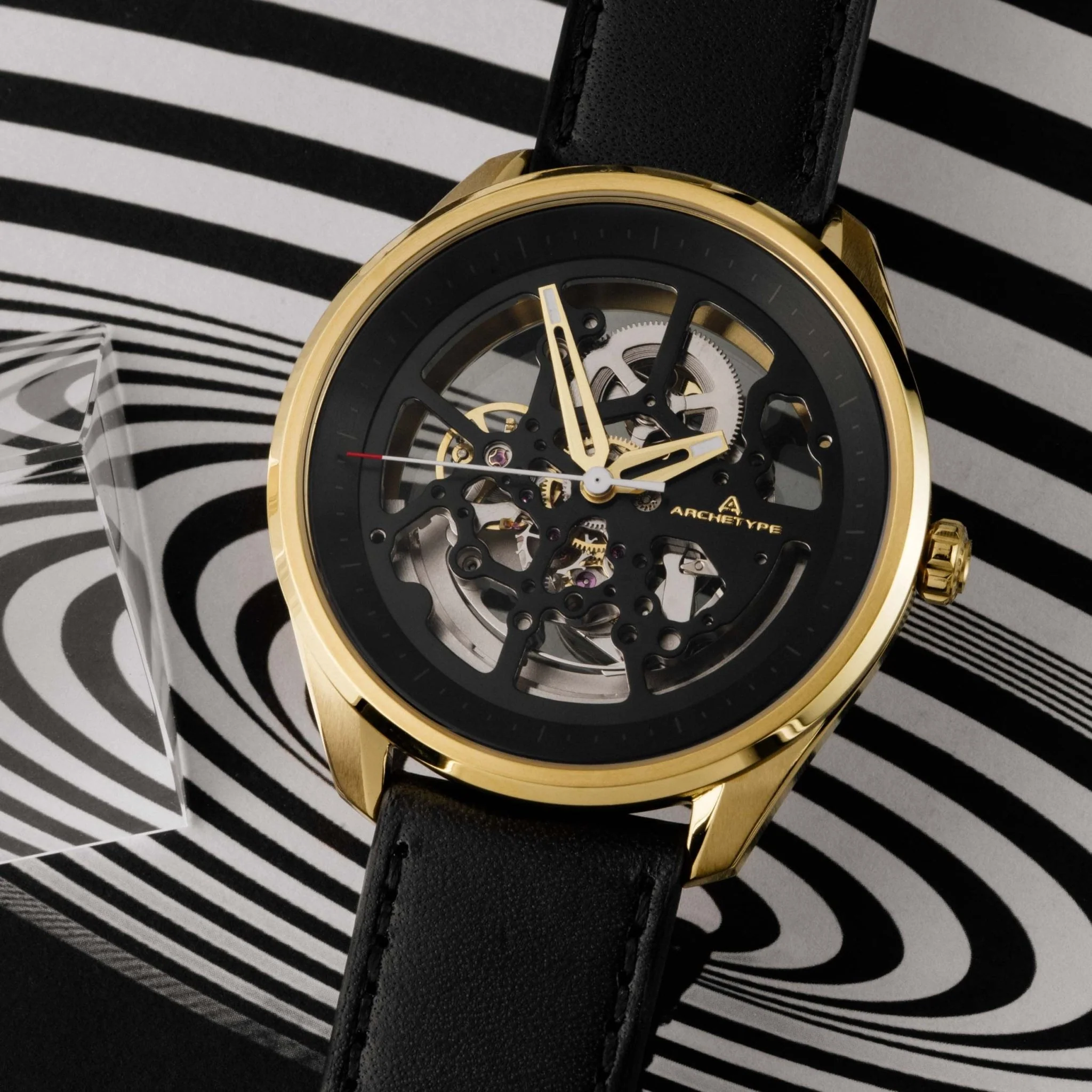 1701-archetype-nemesis-automatic-gold-black-2.webp Archetype Nemesis Automatic Gold Black