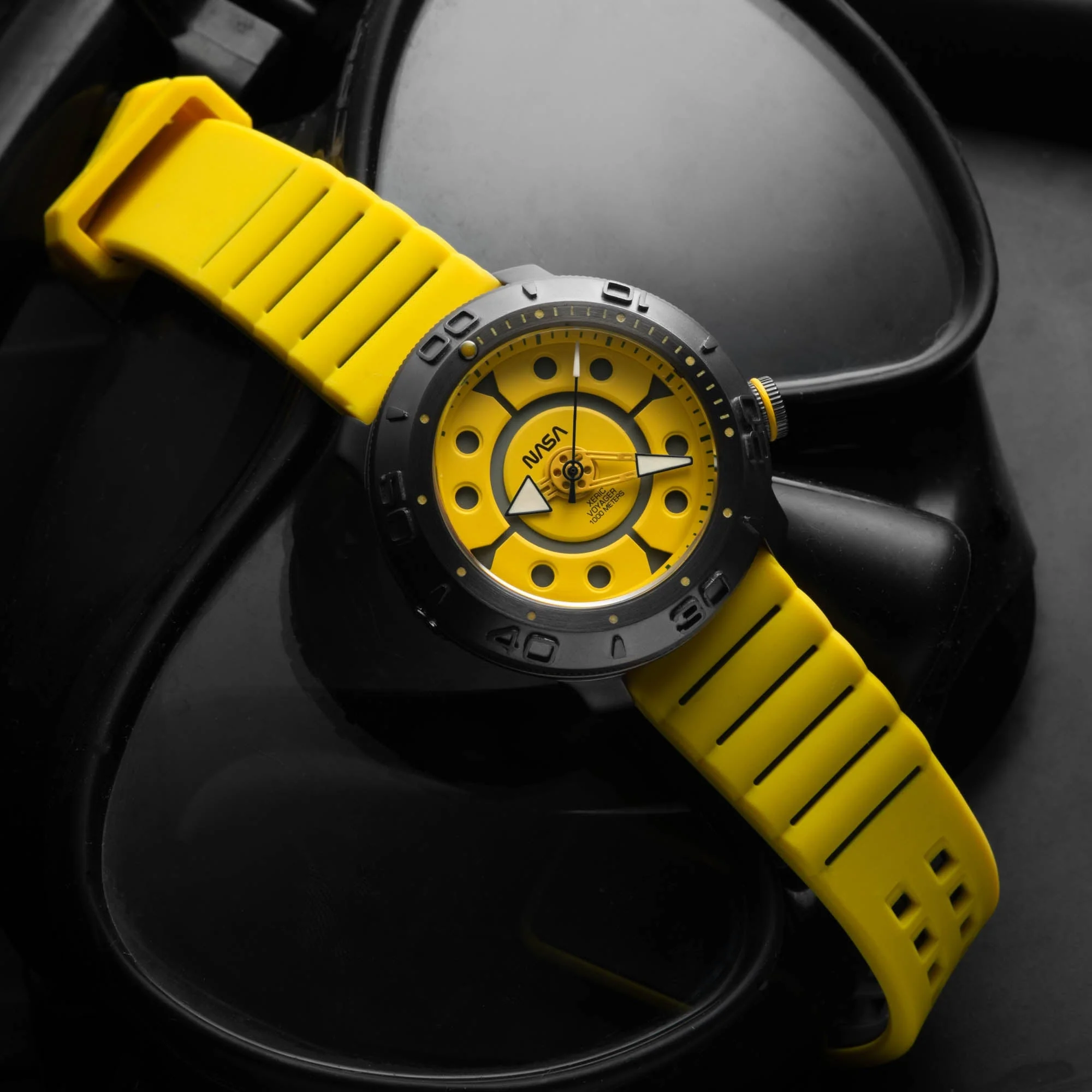1704-xeric-nasa-voyager-automatic-1000m-diver-io-9.webp Xeric NASA Voyager Automatic 1000m Diver IO