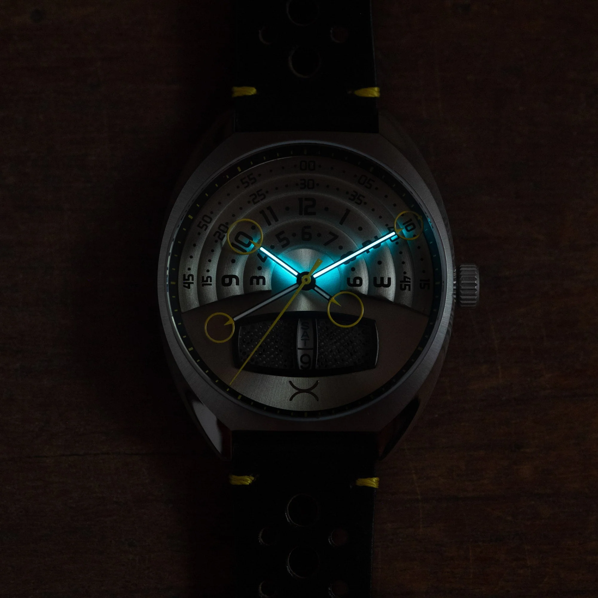 1761-xeric-halograph-iii-automatic-steel-black-3.webp Xeric Halograph III Automatic Steel Black
