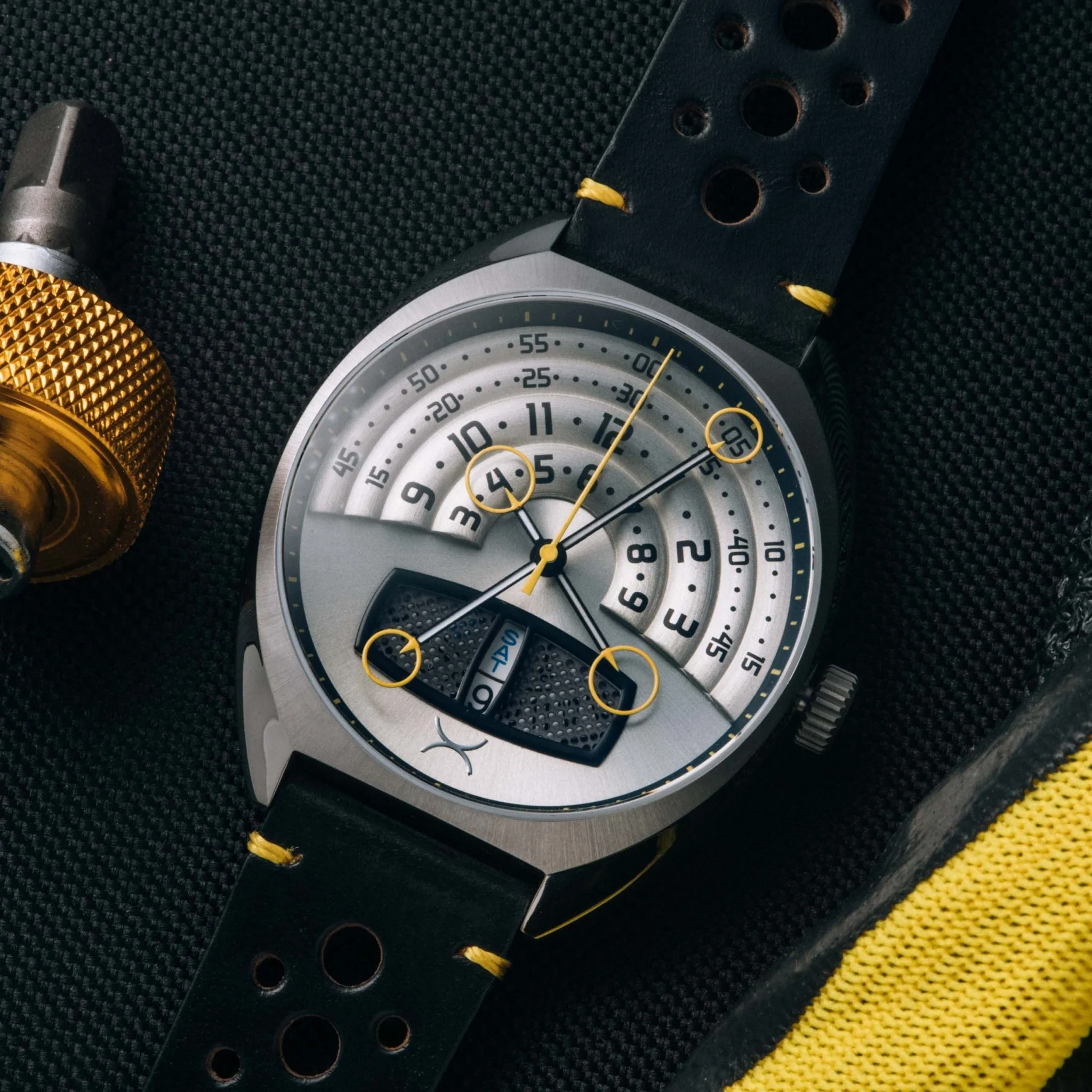 1761-xeric-halograph-iii-automatic-steel-black-8.webp Xeric Halograph III Automatic Steel Black