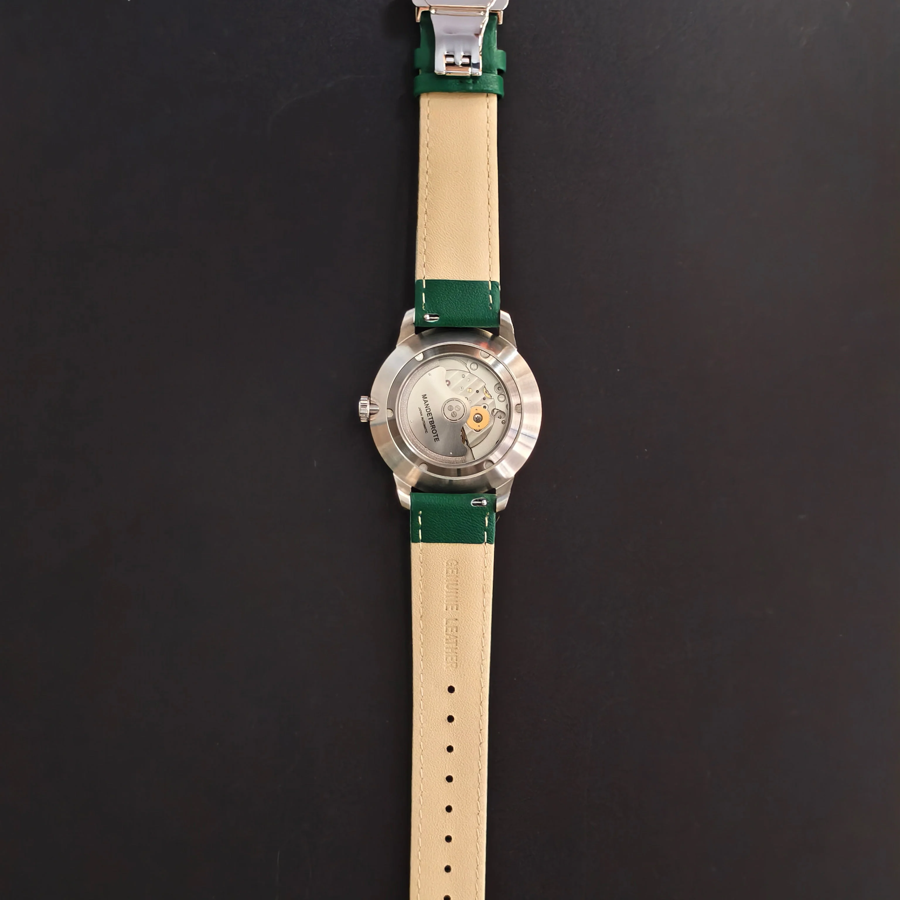 1813-mandetbrote-orbital-automatic-green-limited-edition-11.webp Mandetbrote Orbital Automatic Green Limited Edition