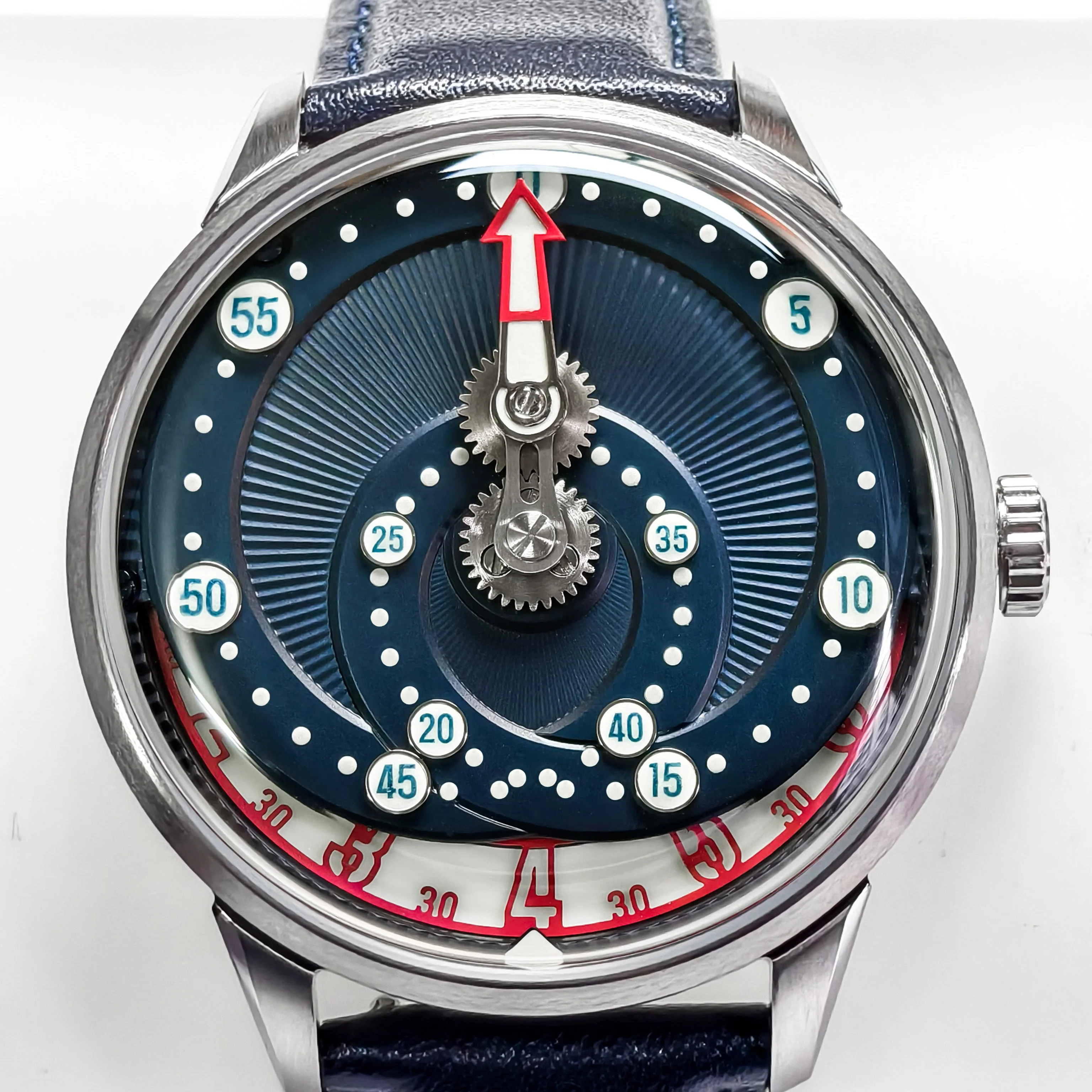 1830-mandetbrote-orbital-automatic-blue-kiss-limited-edition-4.webp Mandetbrote Orbital Automatic Blue Kiss Limited Edition