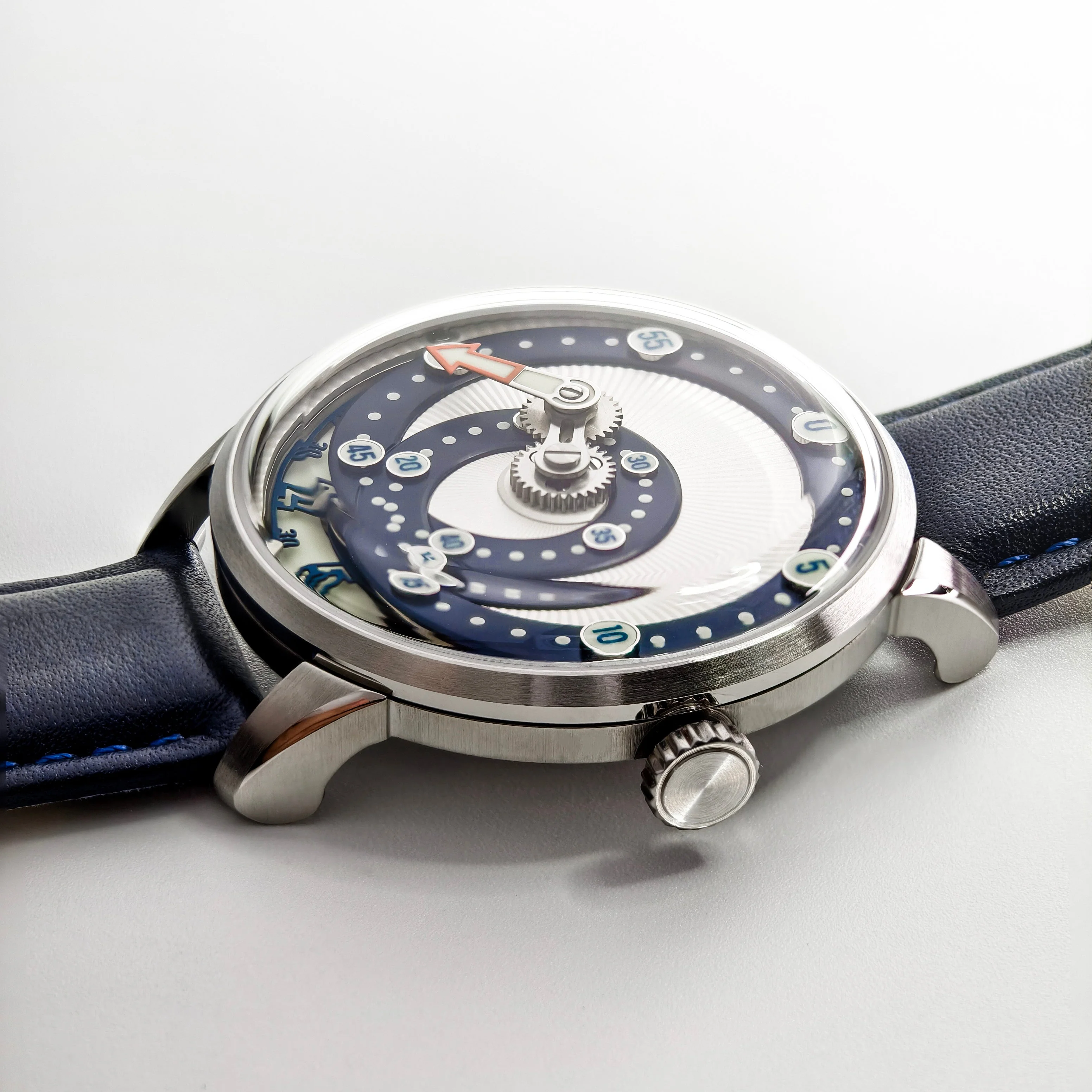 1854-mandetbrote-orbital-automatic-blue-flow-limited-edition-8.webp Mandetbrote Orbital Automatic Blue Flow Limited Edition