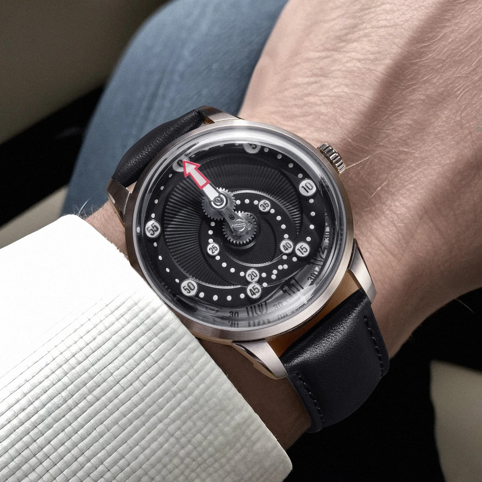 1856-mandetbrote-orbital-automatic-black-limited-edition-2.webp Mandetbrote Orbital Automatic Black Limited Edition