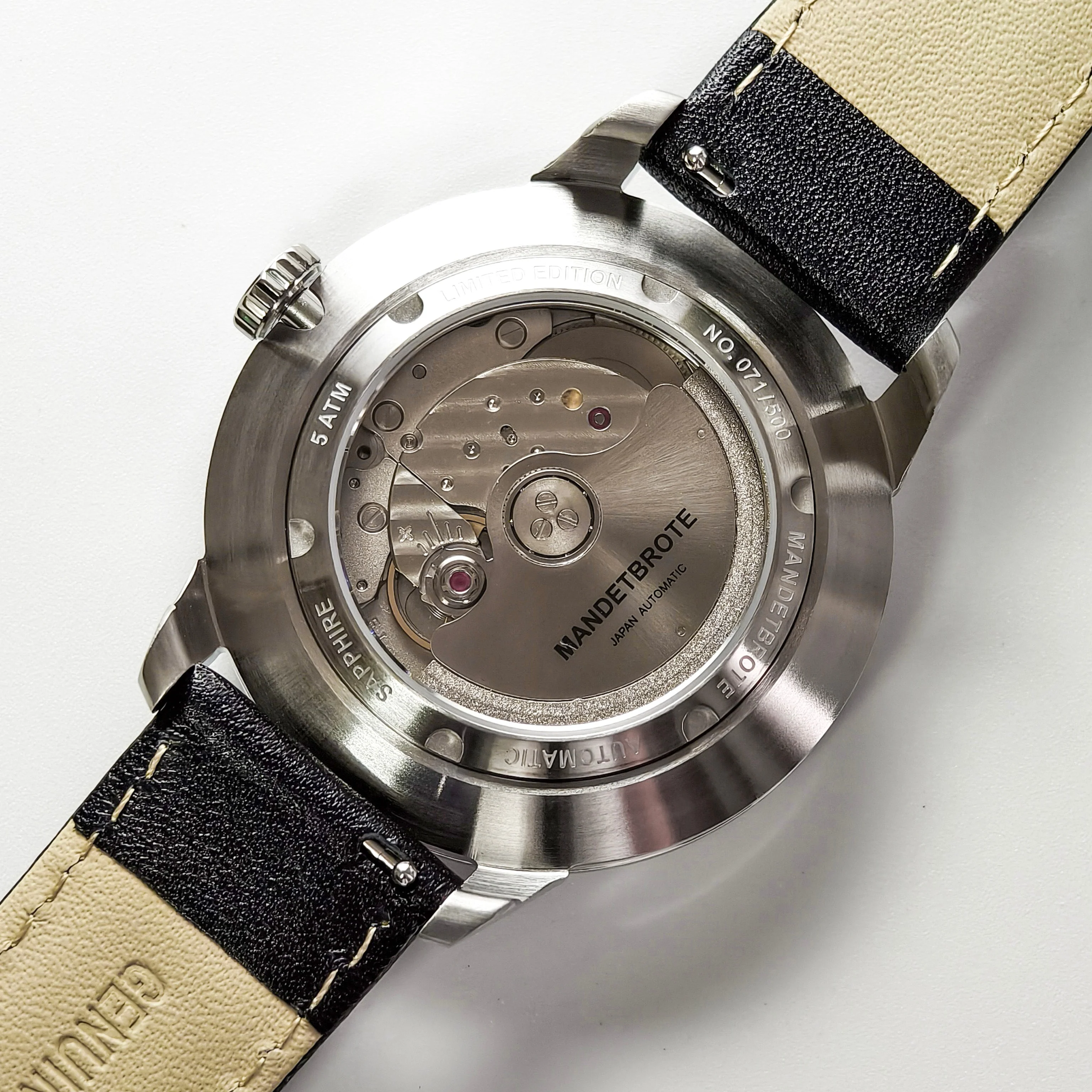 1856-mandetbrote-orbital-automatic-black-limited-edition-8.webp Mandetbrote Orbital Automatic Black Limited Edition