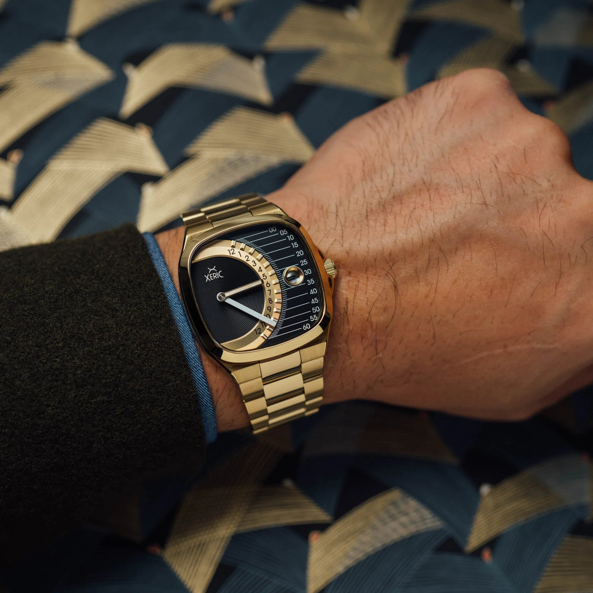 1937-xeric-timeline-retrograde-automatic-gold-black-11.webp Xeric Timeline Retrograde Automatic Gold Black