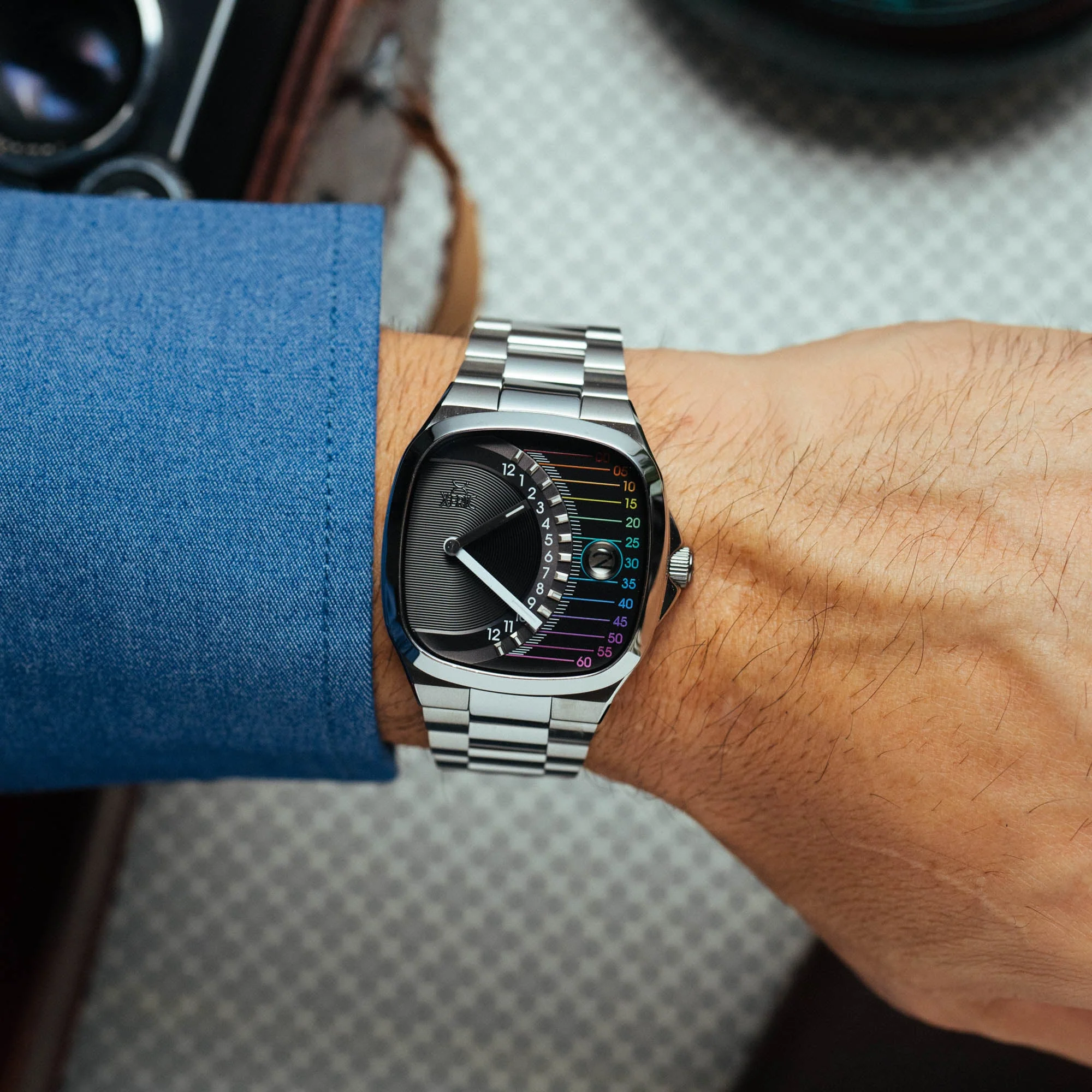 1938-xeric-timeline-retrograde-automatic-prism-3.webp Xeric Timeline Retrograde Automatic Prism