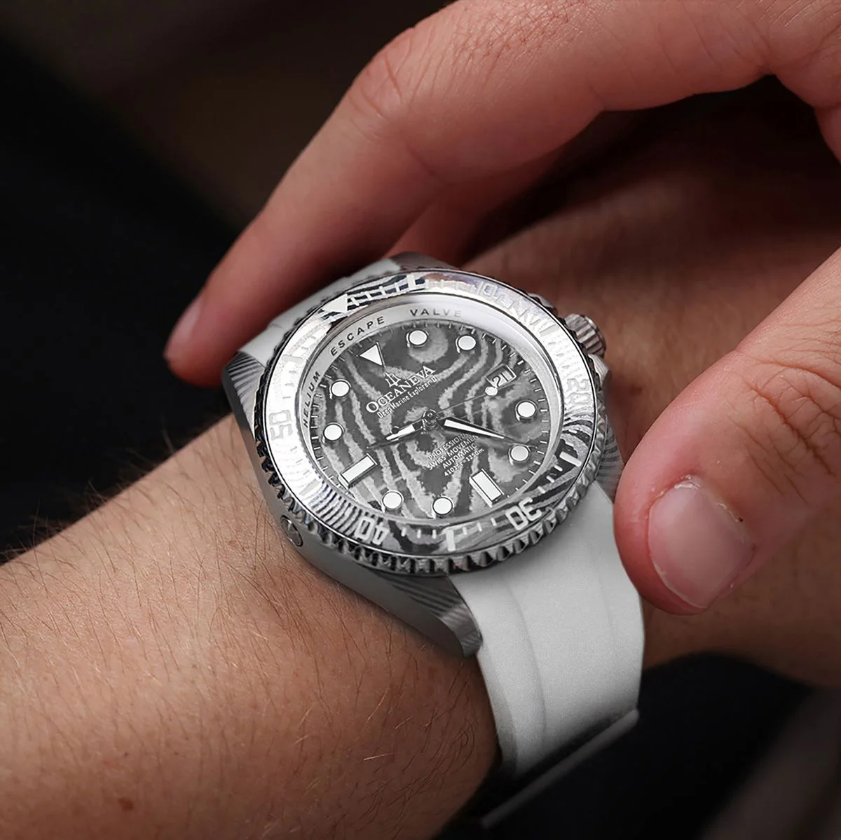 1948-oceaneva-deep-marine-explorer-ii-damascus-silver-white-limited-edition-8.webp Oceaneva Deep Marine Explorer II Damascus Silver White Limited Edition
