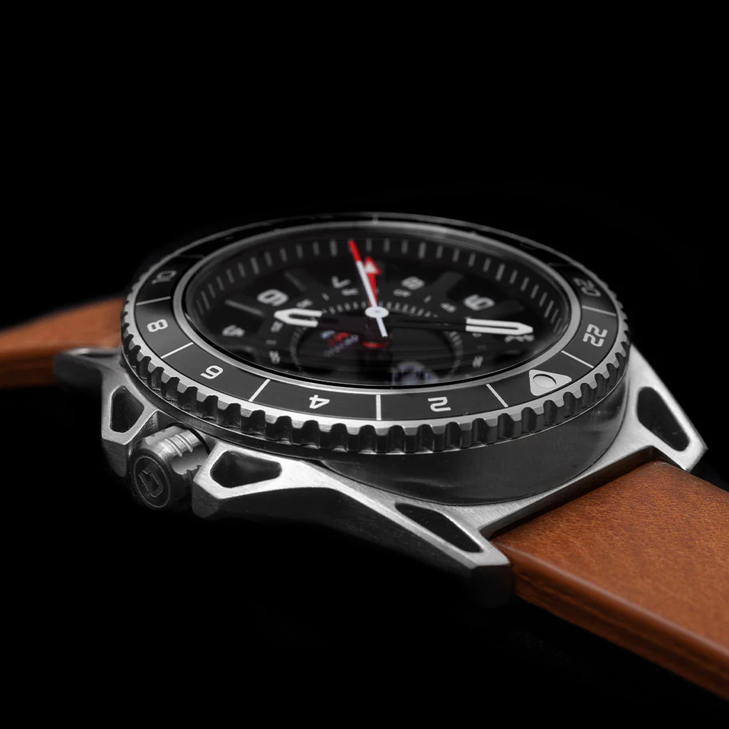 2017-dango-gmt-01-automatic-tan-black-2.webp Dango GMT-01 Automatic Tan Black