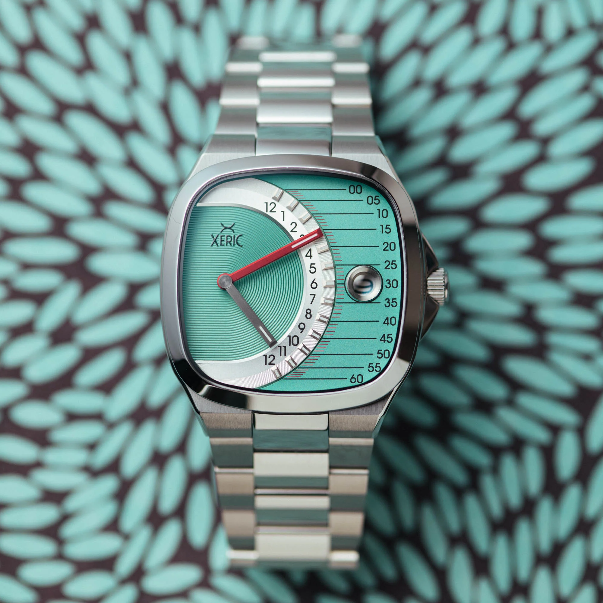 2047-xeric-timeline-retrograde-automatic-mint-10.webp Xeric Timeline Retrograde Automatic Mint
