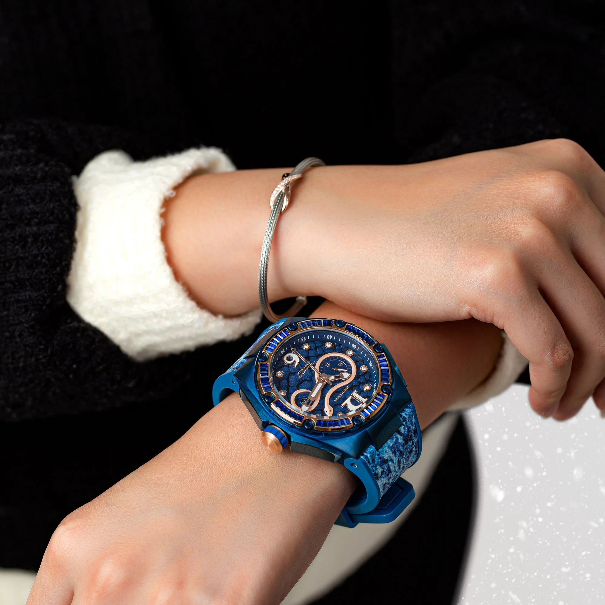 2128-nsquare-snakequeen-automatic-46mm-empress-blue-2.webp Nsquare SnakeQueen Automatic 46mm Empress Blue