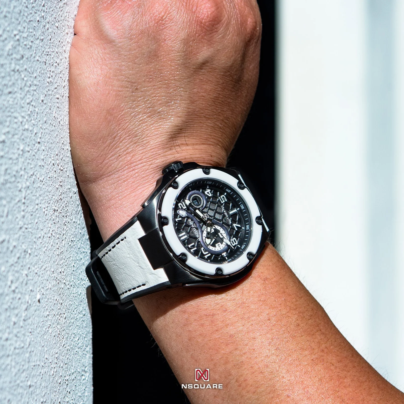 2131-nsquare-snake-special-edition-46mm-white-ceramic-2.webp Nsquare Snake Special Edition 46mm White Ceramic