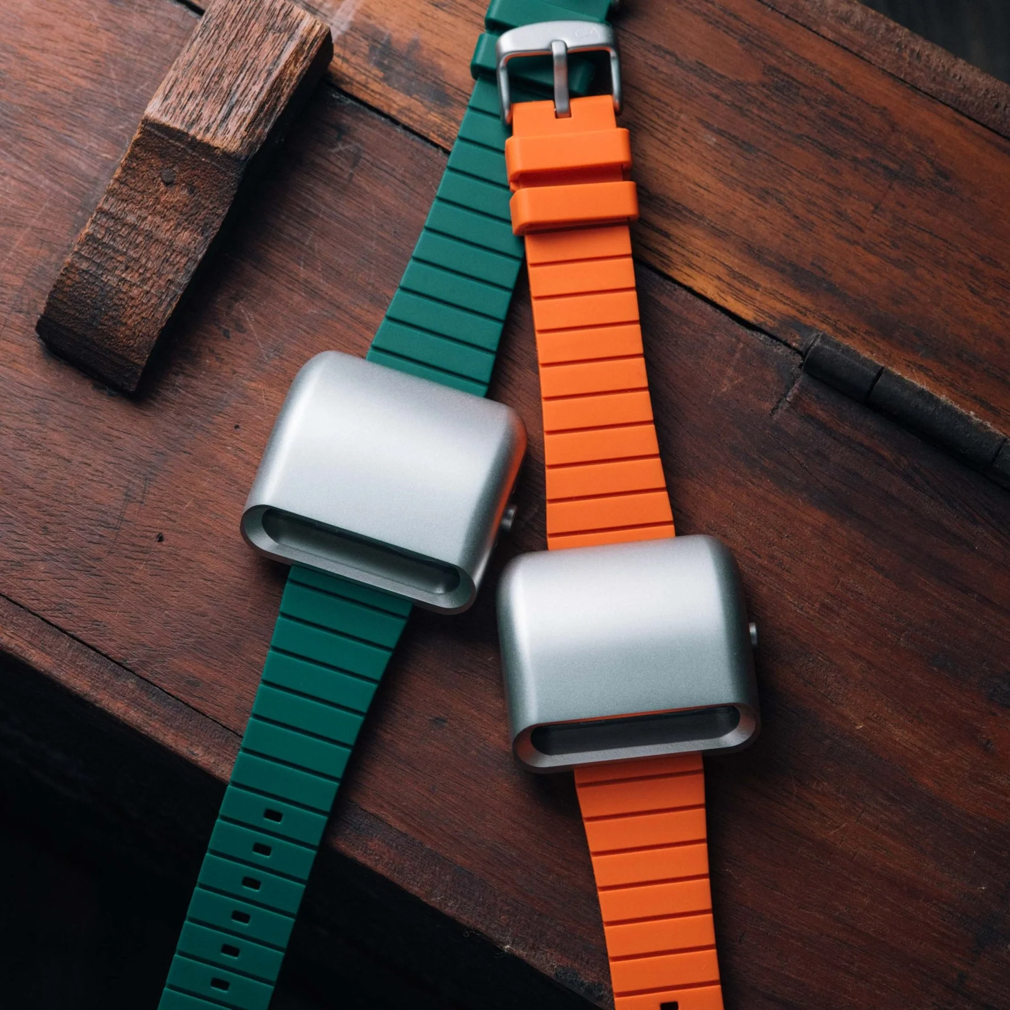 22-ca-pch-driver-jump-hour-brushed-silver-forest-green-3.webp CA PCH Driver Jump Hour Brushed Silver Forest Green