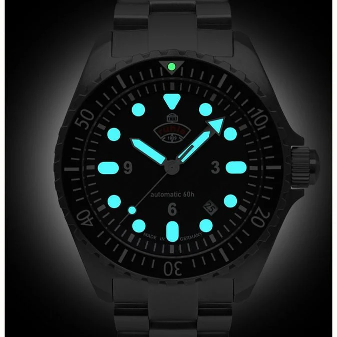 2221-ruhla-nva-kommando-minentaucher-automatic-black-red-2.webp Ruhla NVA Kommando Minentaucher Automatic Black Red