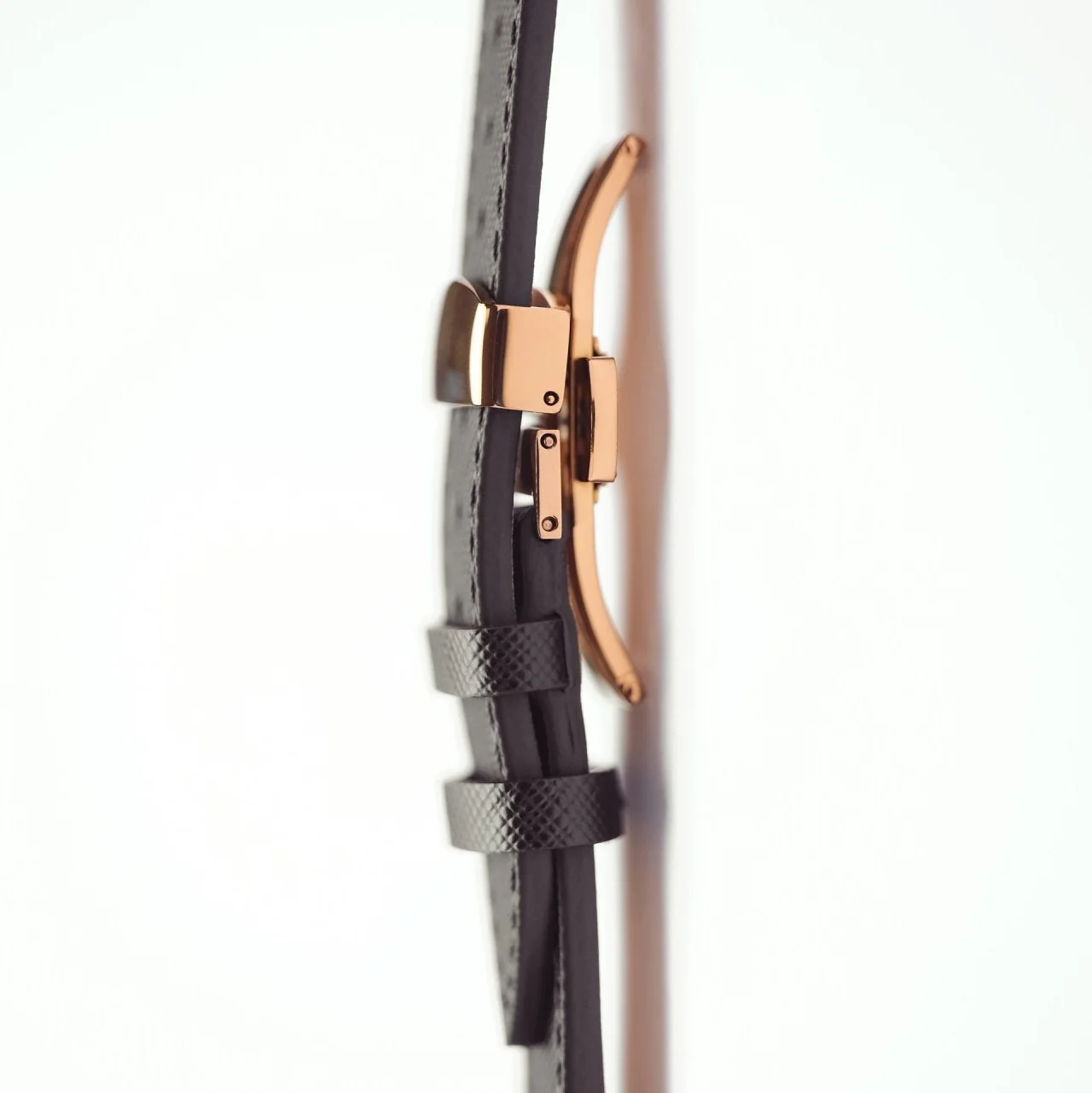 2269-vero-x-wildwood-studio-edition-automatic-bronze-5.webp Vero x Wildwood Studio Edition Automatic Bronze
