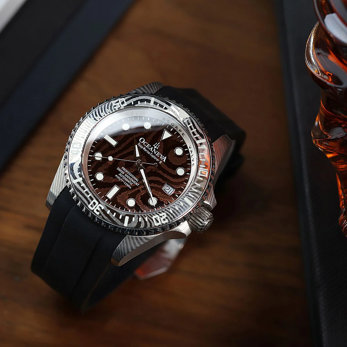 2348-oceaneva-deep-marine-explorer-ii-damascus-coffee-brown-limited-edition-6.webp Oceaneva Deep Marine Explorer II Damascus Coffee Brown Limited Edition