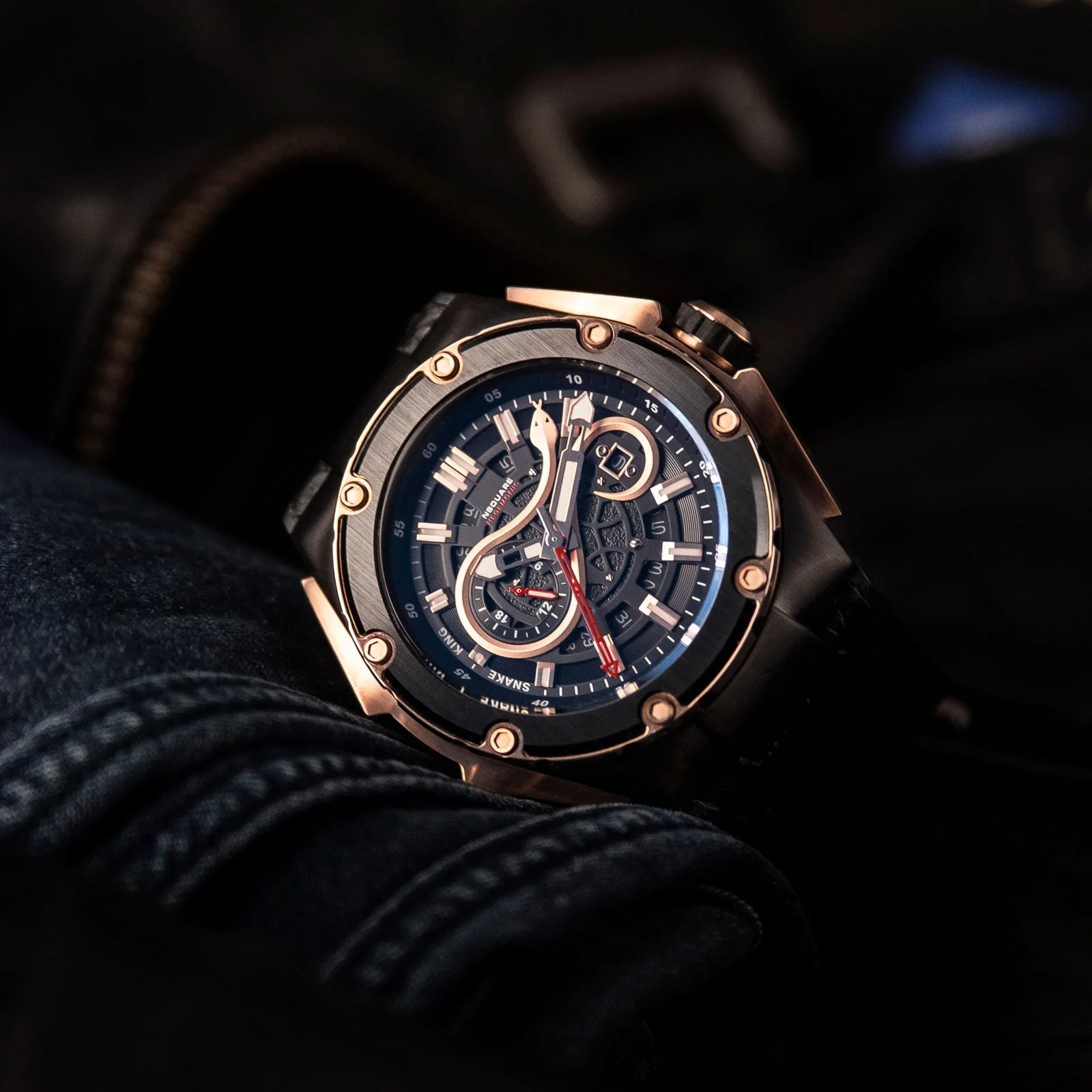 2411-nsquare-snakeking-automatic-46mm-devil-gold-ceramic-2.webp Nsquare SnakeKing Automatic 46mm Devil Gold Ceramic