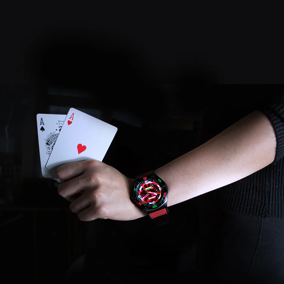 2429-nsquare-casino-royale-automatic-45mm-red-limited-edition-2.webp Nsquare Casino Royale Automatic 45mm Red Limited Edition