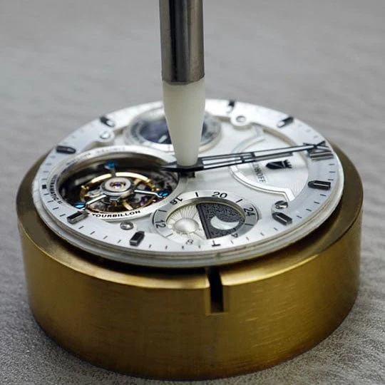 2445-manufaktur-waldhoff-ultramatic-ii-tourbillon-diamond-silver-4.webp Manufaktur Waldhoff Ultramatic II Tourbillon Diamond Silver