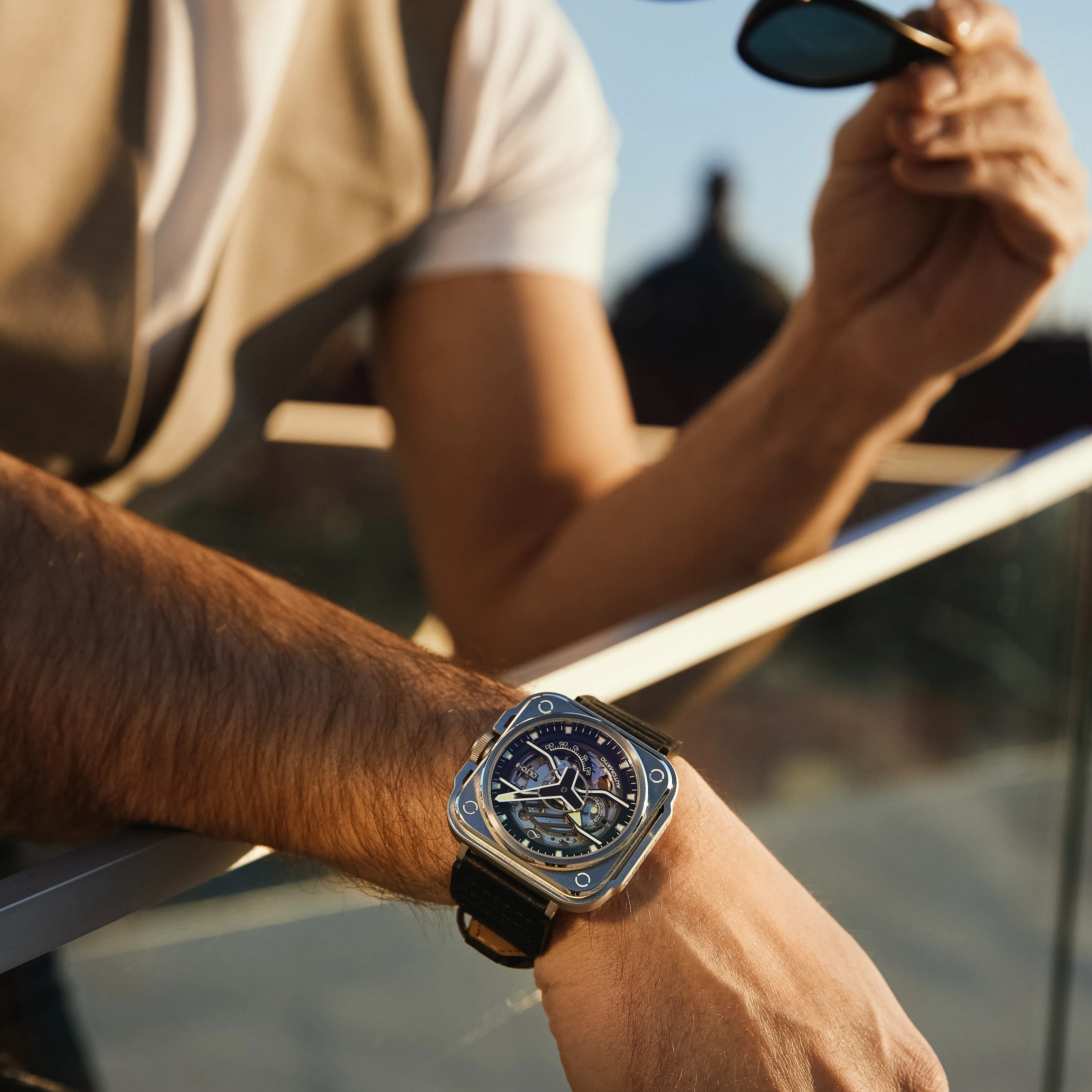 2494-olto-8-iron-ex-square-skeleton-automatic-watch-silver-2.webp OLTO-8 IRON-EX Square Skeleton Automatic Watch Silver