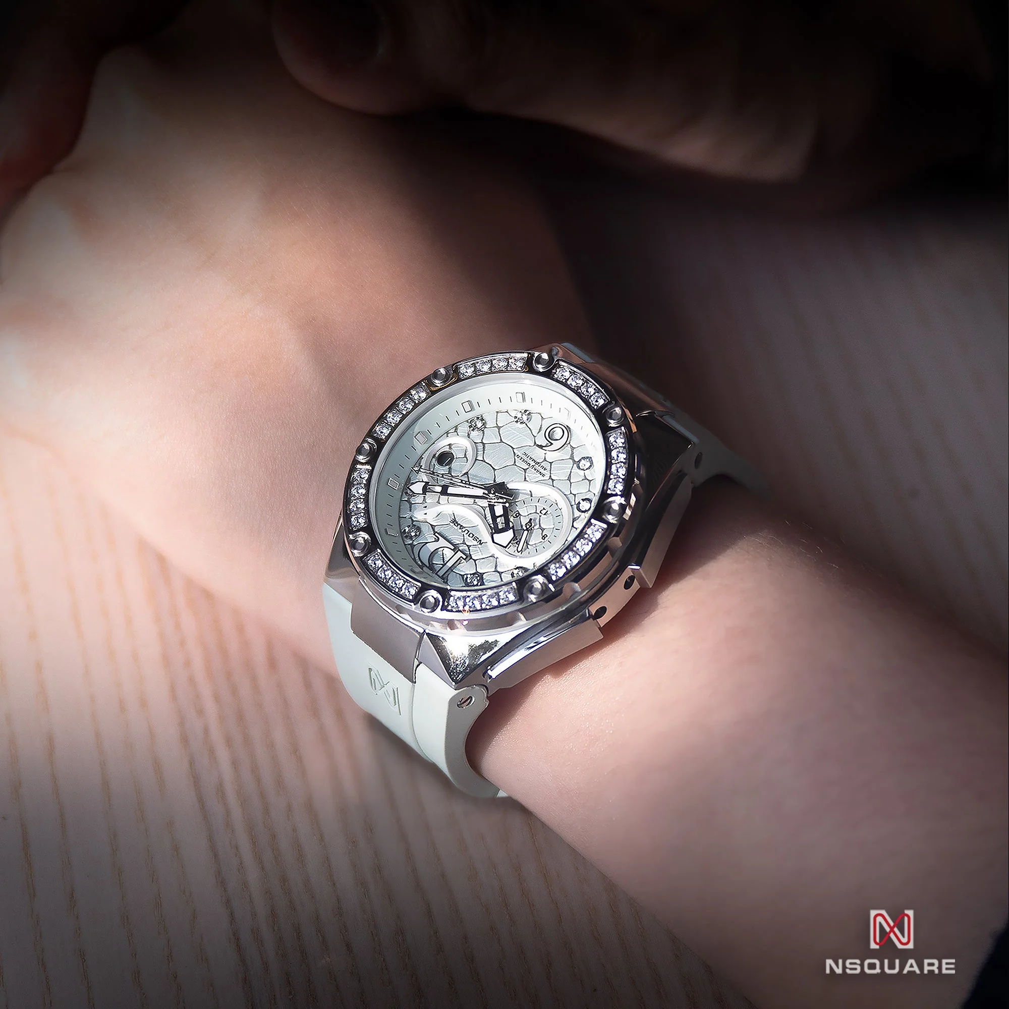 2517-nsquare-snakequeen-39mm-automatic-mint-2.webp Nsquare SnakeQueen 39mm Automatic Mint