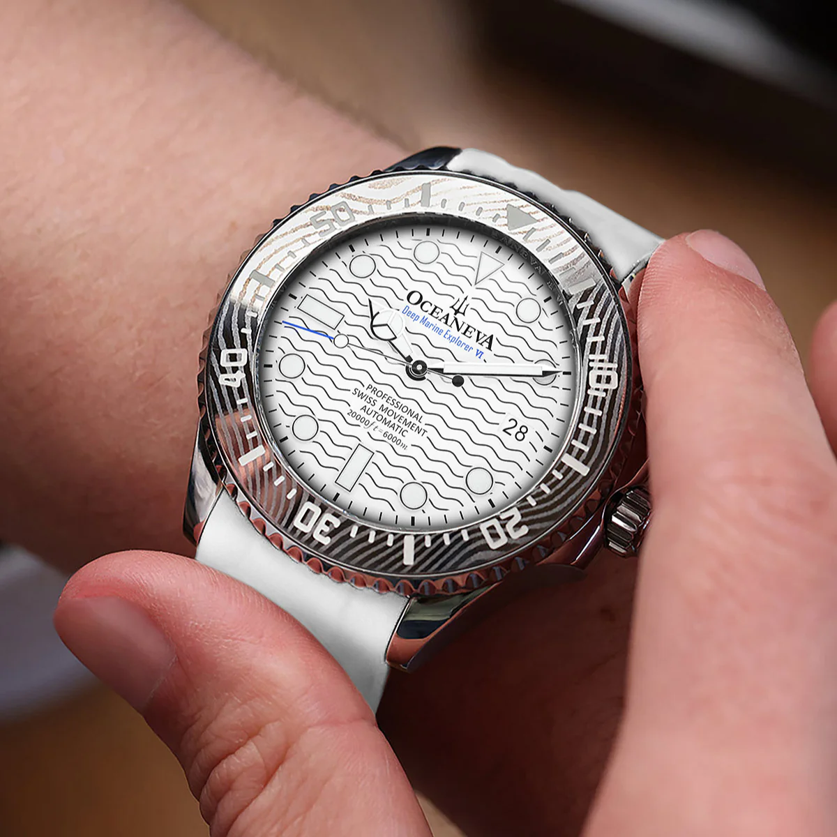2574-oceaneva-6000m-deep-marine-explorer-vi-grade-5-titanium-automatic-white-limited-edition-2.webp Oceaneva 6000m Deep Marine Explorer VI Grade 5 Titanium Automatic White Limited Edition