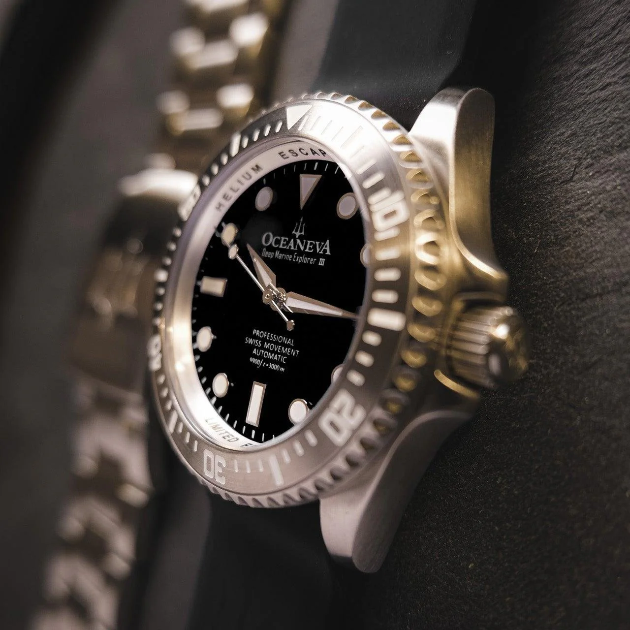 2584-oceaneva-deep-marine-explorer-iii-automatic-3000m-pro-diver-black-limited-edition-4.webp Oceaneva Deep Marine Explorer III Automatic 3000M Pro Diver Black Limited Edition
