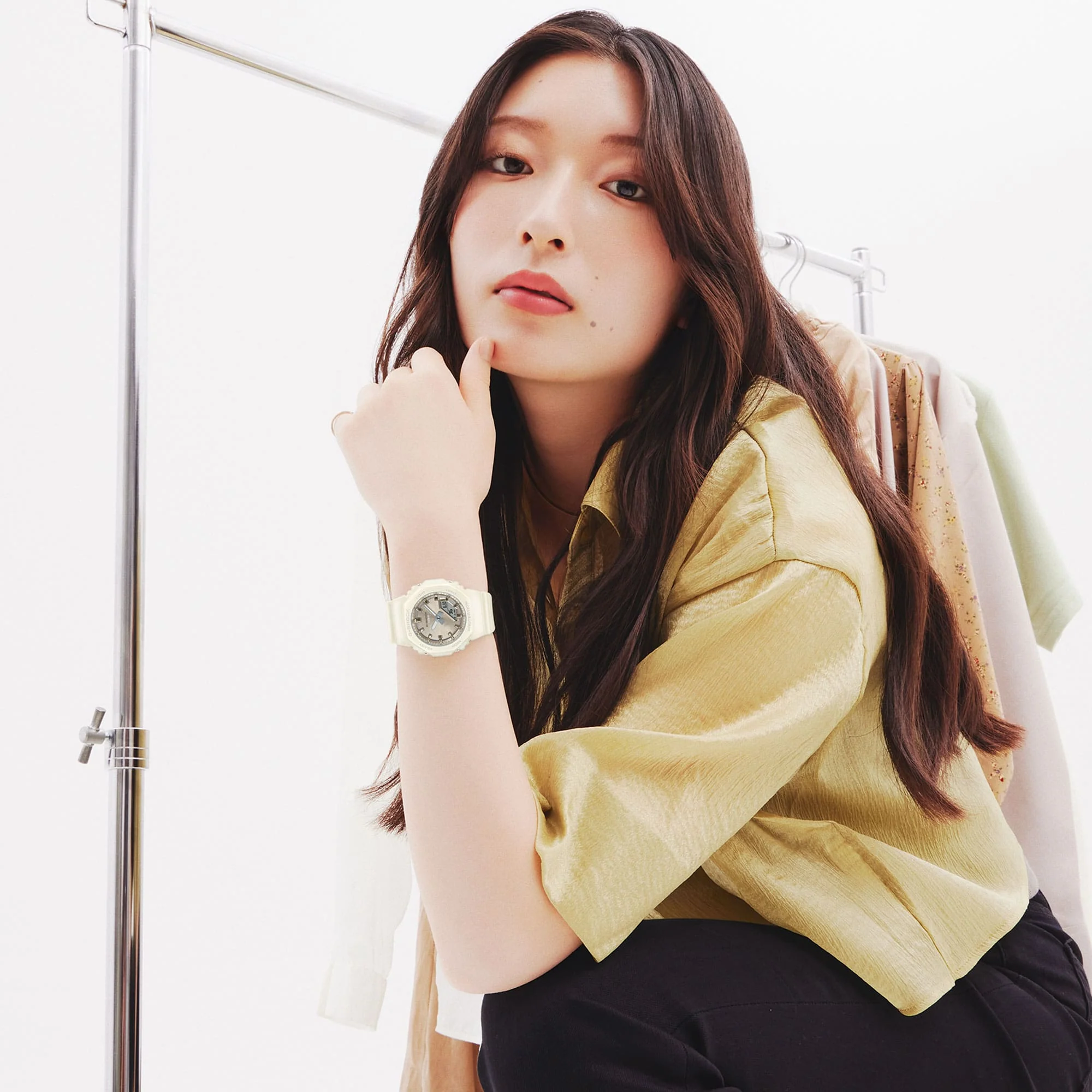 2671-g-shock-gmap2100st-ana-digi-silky-cream-10.webp G-Shock GMAP2100ST Ana-Digi Silky Cream