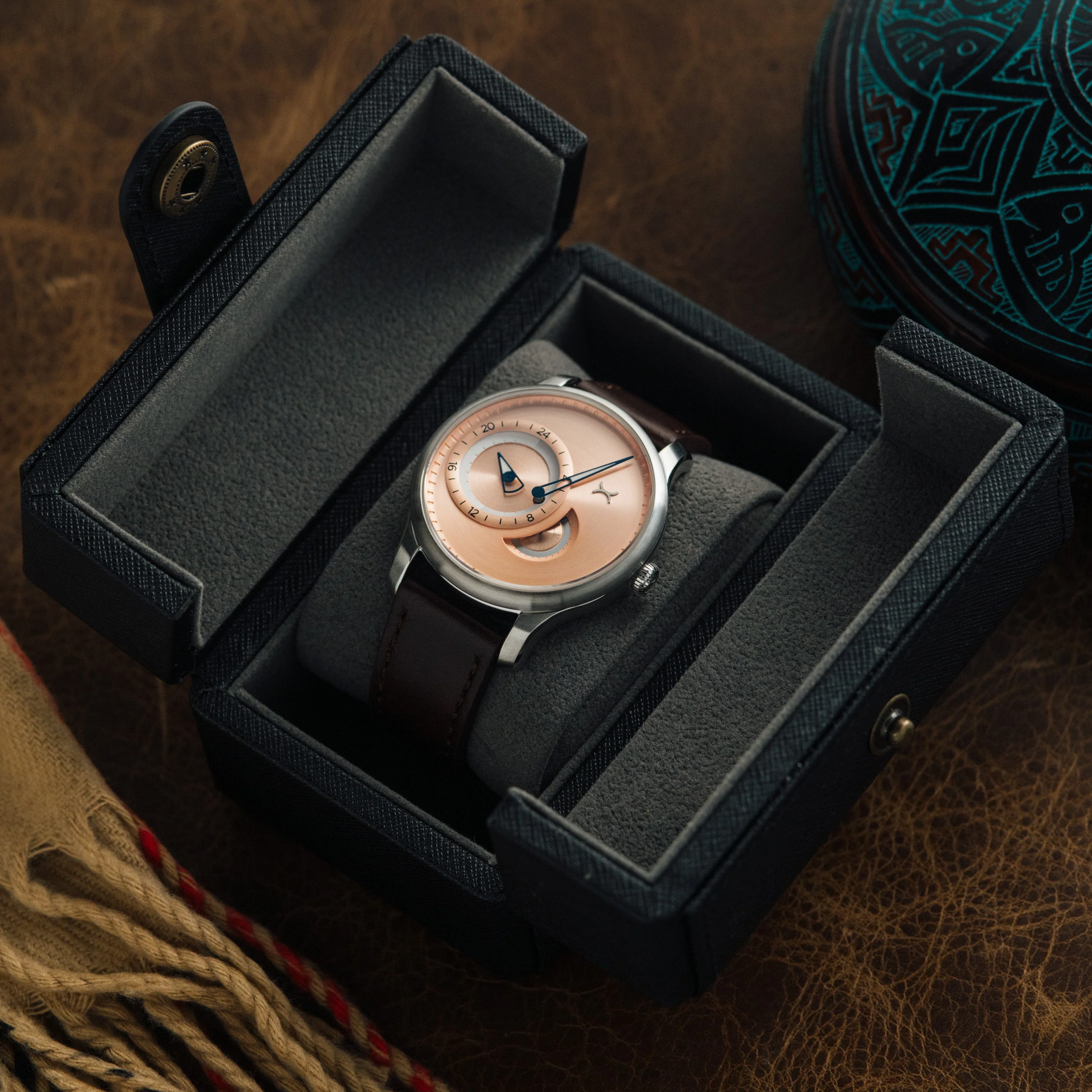 Xeric Regulator Automatic Salmon