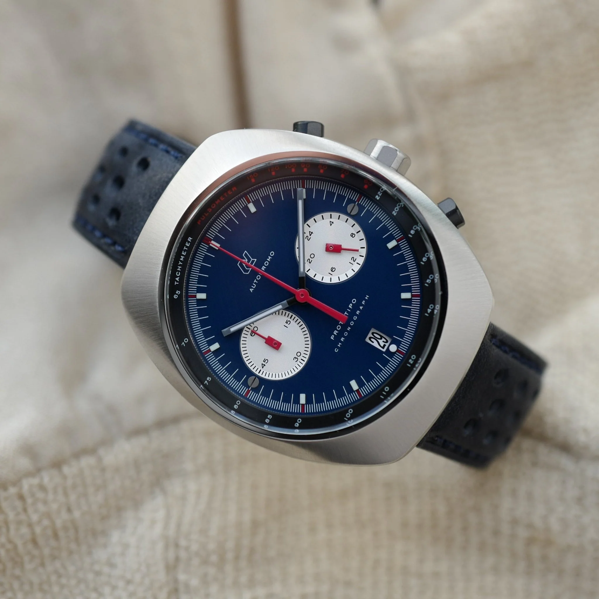 2741-autodromo-prototipo-chronograph-blue-2.webp Autodromo Prototipo Chronograph Blue