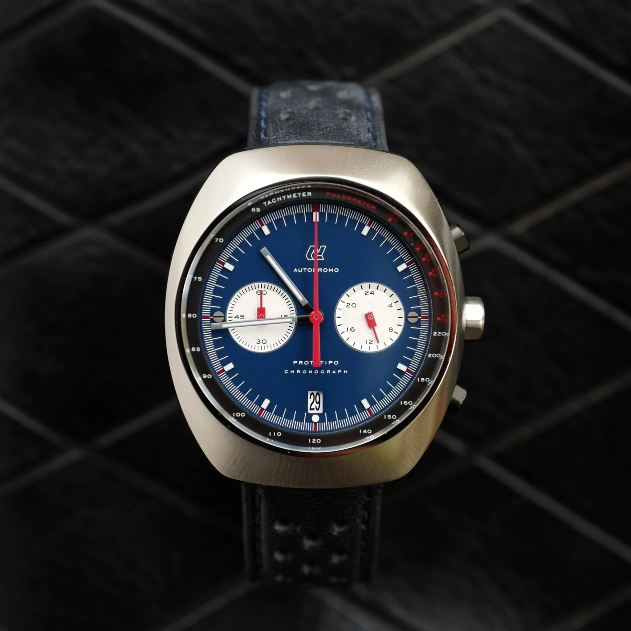 2741-autodromo-prototipo-chronograph-blue-4.webp Autodromo Prototipo Chronograph Blue