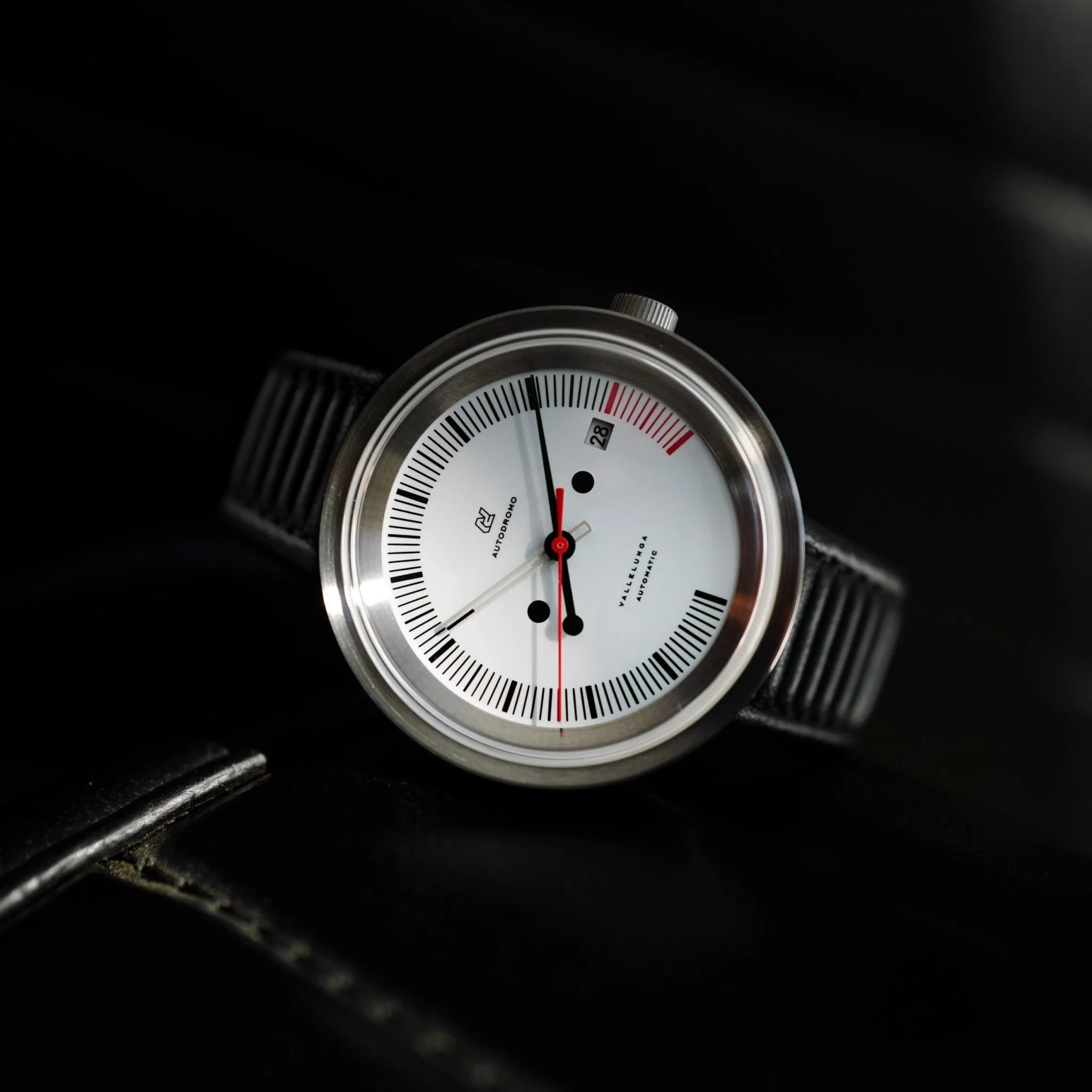 2743-autodromo-vallelunga-automatic-white-2.webp Autodromo Vallelunga Automatic White