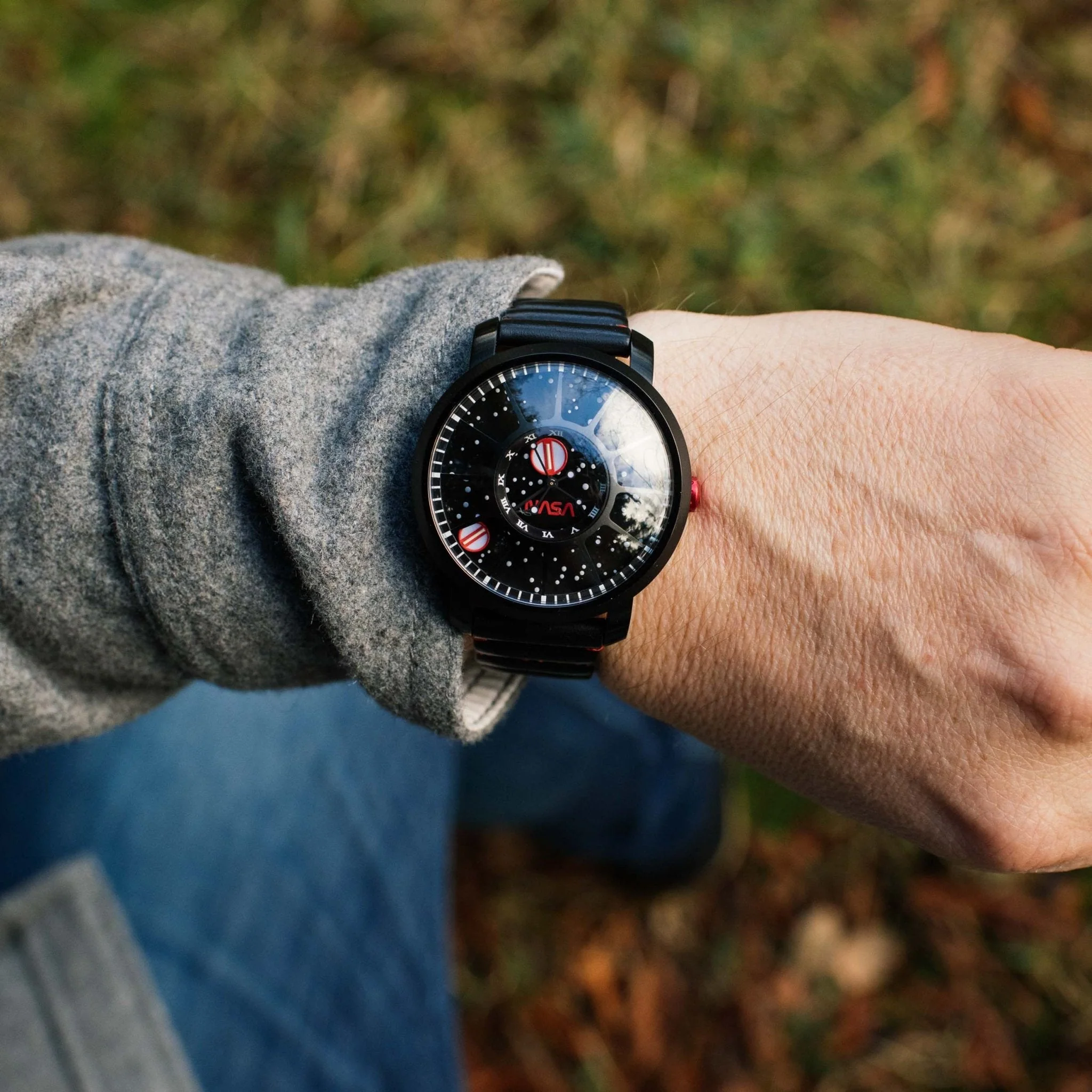2770-xeric-nasa-trappist-1-automatic-black-hole-limited-edition-5.webp Xeric NASA Trappist-1 Automatic Black Hole Limited Edition