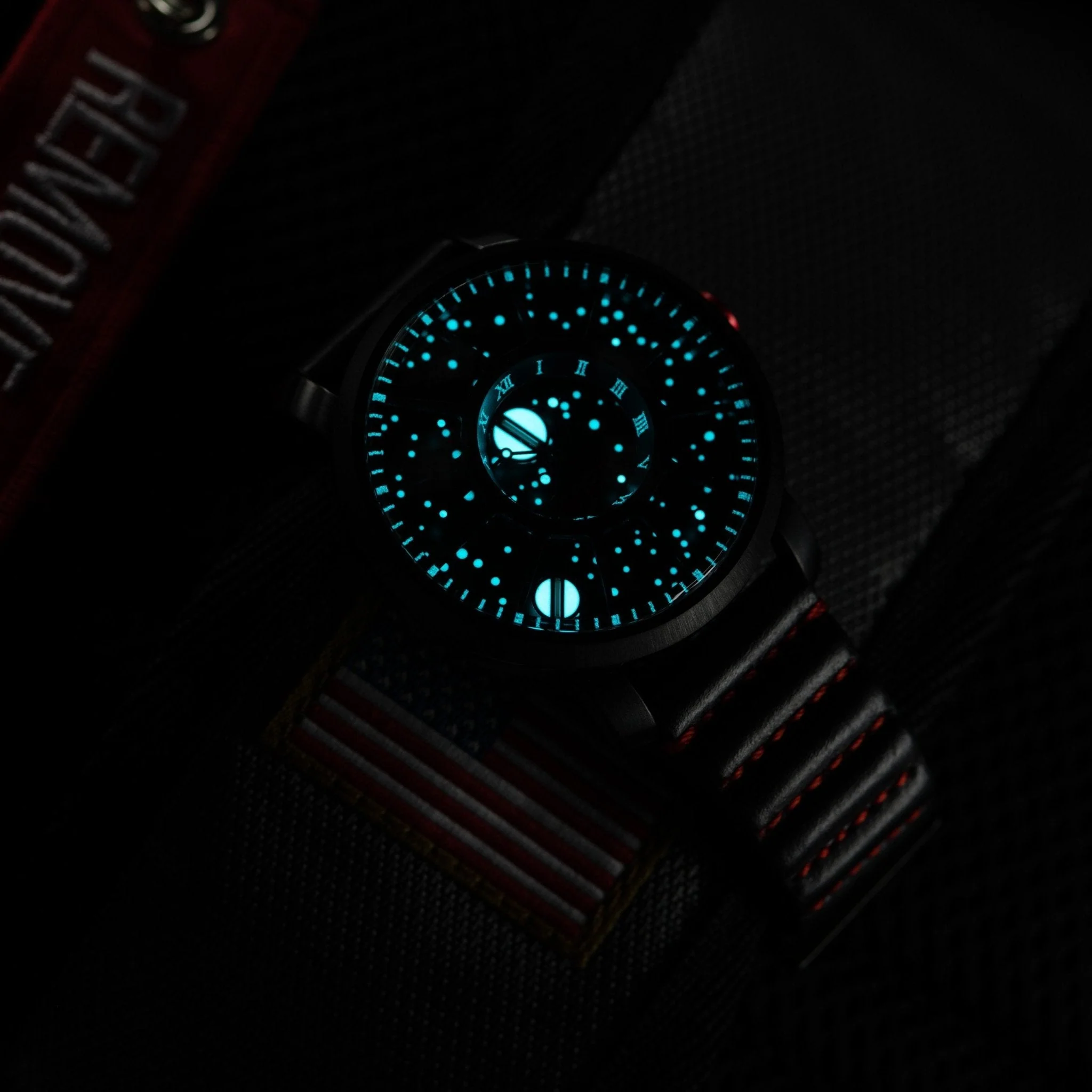 2770-xeric-nasa-trappist-1-automatic-black-hole-limited-edition-7.webp Xeric NASA Trappist-1 Automatic Black Hole Limited Edition